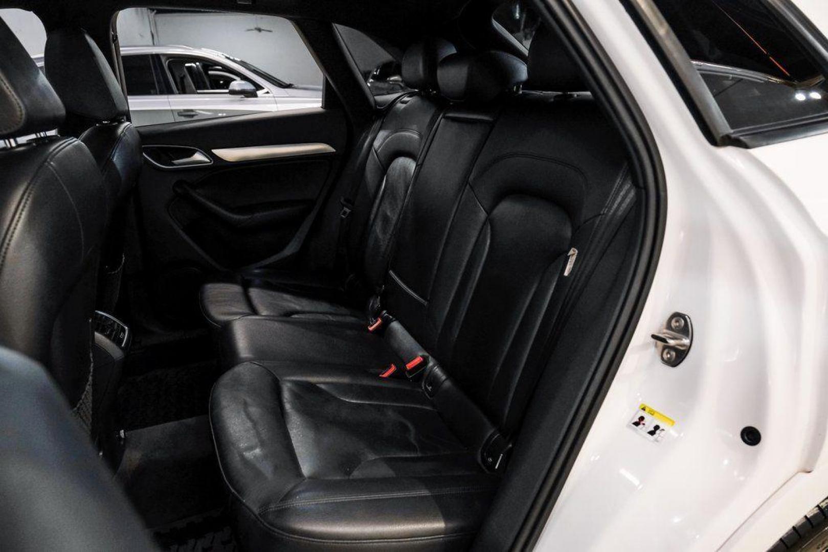 2018 White /Black Audi Q3 2.0T Premium (WA1BCCFS0JR) with an 2.0L 4-Cylinder TFSI engine, Automatic transmission, located at 15300 Midway Rd., Addison, TX, 75001, (972) 702-0011, 32.958321, -96.838074 - Photo#42