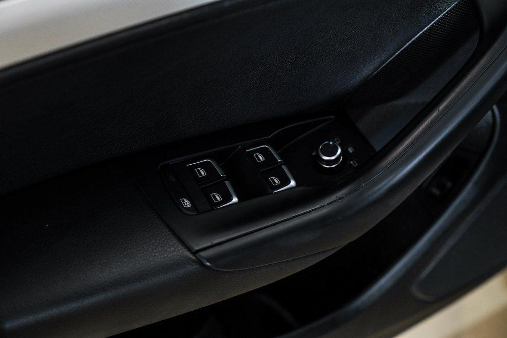 2018 White /Black Audi Q3 2.0T Premium (WA1BCCFS0JR) with an 2.0L 4-Cylinder TFSI engine, Automatic transmission, located at 15300 Midway Rd., Addison, TX, 75001, (972) 702-0011, 32.958321, -96.838074 - Photo#47