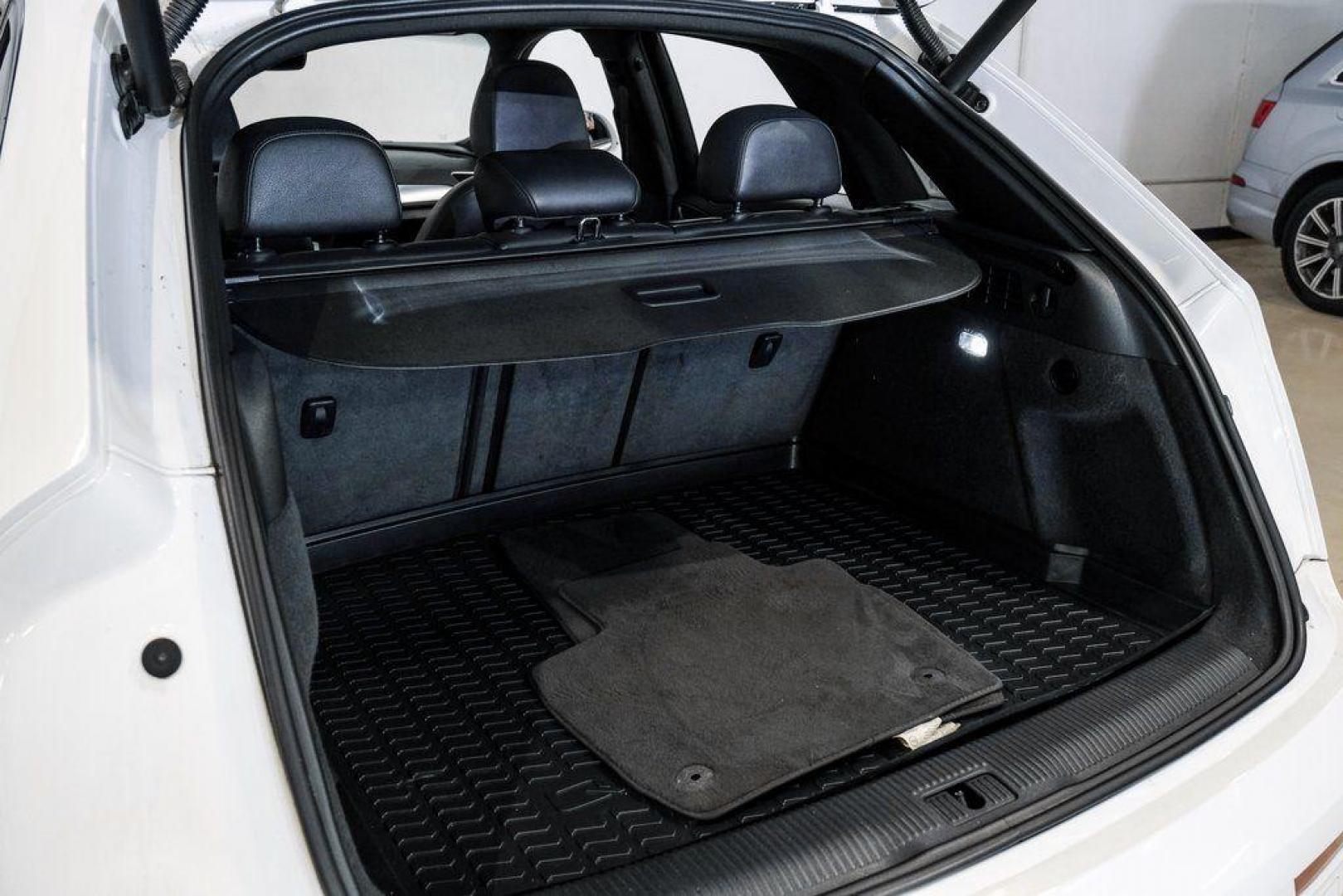 2018 White /Black Audi Q3 2.0T Premium (WA1BCCFS0JR) with an 2.0L 4-Cylinder TFSI engine, Automatic transmission, located at 15300 Midway Rd., Addison, TX, 75001, (972) 702-0011, 32.958321, -96.838074 - Photo#56