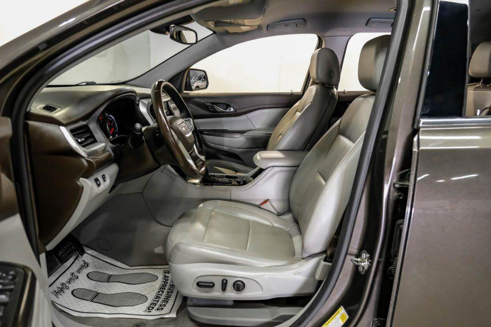 2019 Smokey Quartz Metallic /Cocoa/ Light Ash Gray GMC Acadia SLT-1 (1GKKNMLS4KZ) with an 3.6L V6 SIDI engine, Automatic transmission, located at 15300 Midway Rd., Addison, TX, 75001, (972) 702-0011, 32.958321, -96.838074 - Photo#3