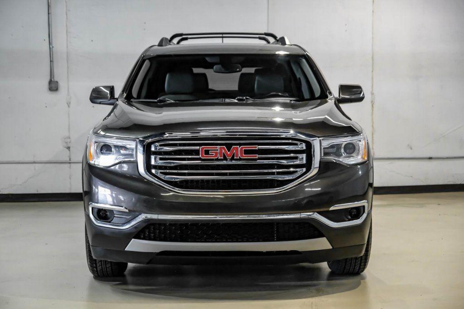2019 Smokey Quartz Metallic /Cocoa/ Light Ash Gray GMC Acadia SLT-1 (1GKKNMLS4KZ) with an 3.6L V6 SIDI engine, Automatic transmission, located at 15300 Midway Rd., Addison, TX, 75001, (972) 702-0011, 32.958321, -96.838074 - Photo#4