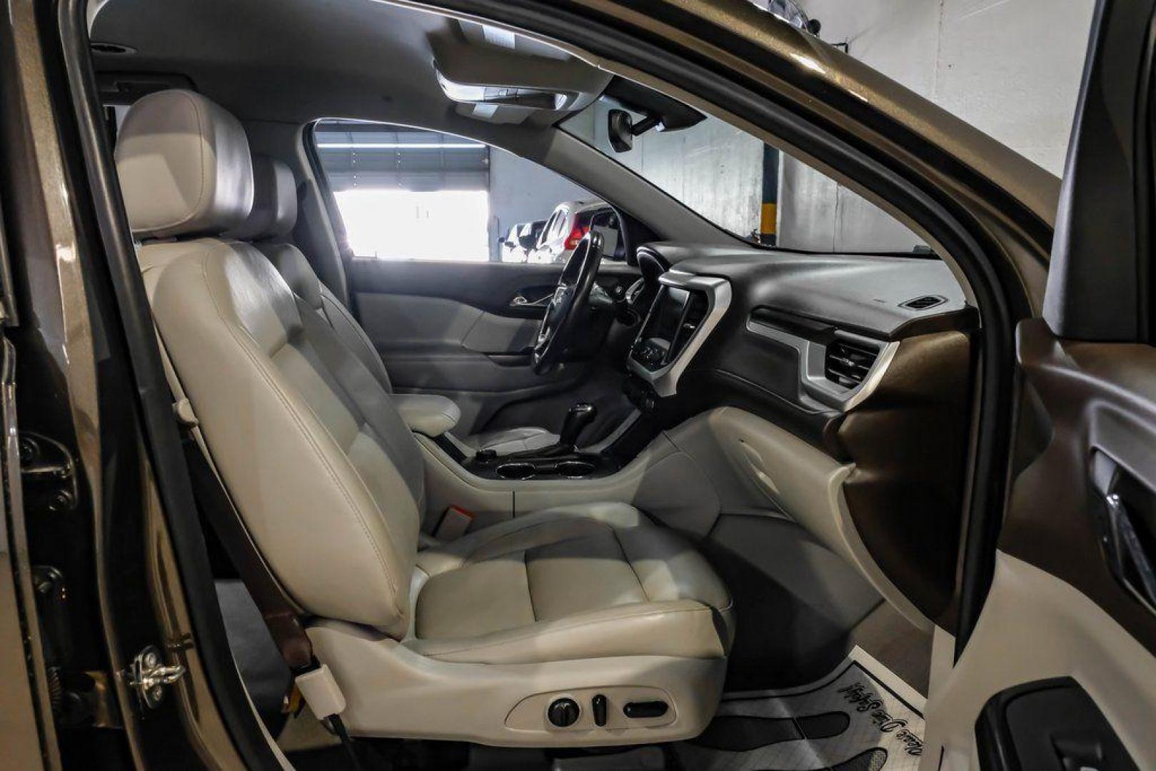 2019 Smokey Quartz Metallic /Cocoa/ Light Ash Gray GMC Acadia SLT-1 (1GKKNMLS4KZ) with an 3.6L V6 SIDI engine, Automatic transmission, located at 15300 Midway Rd., Addison, TX, 75001, (972) 702-0011, 32.958321, -96.838074 - Photo#35