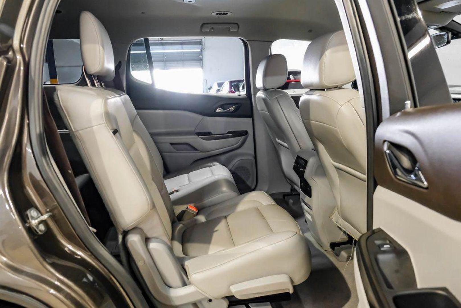 2019 Smokey Quartz Metallic /Cocoa/ Light Ash Gray GMC Acadia SLT-1 (1GKKNMLS4KZ) with an 3.6L V6 SIDI engine, Automatic transmission, located at 15300 Midway Rd., Addison, TX, 75001, (972) 702-0011, 32.958321, -96.838074 - Photo#39