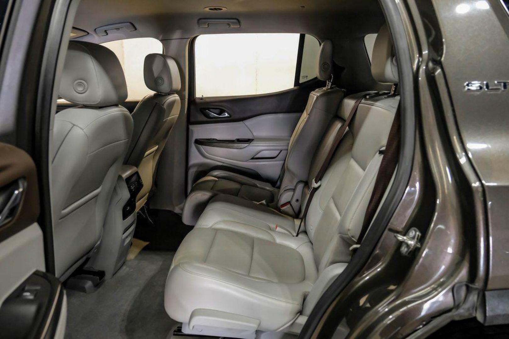 2019 Smokey Quartz Metallic /Cocoa/ Light Ash Gray GMC Acadia SLT-1 (1GKKNMLS4KZ) with an 3.6L V6 SIDI engine, Automatic transmission, located at 15300 Midway Rd., Addison, TX, 75001, (972) 702-0011, 32.958321, -96.838074 - Photo#42