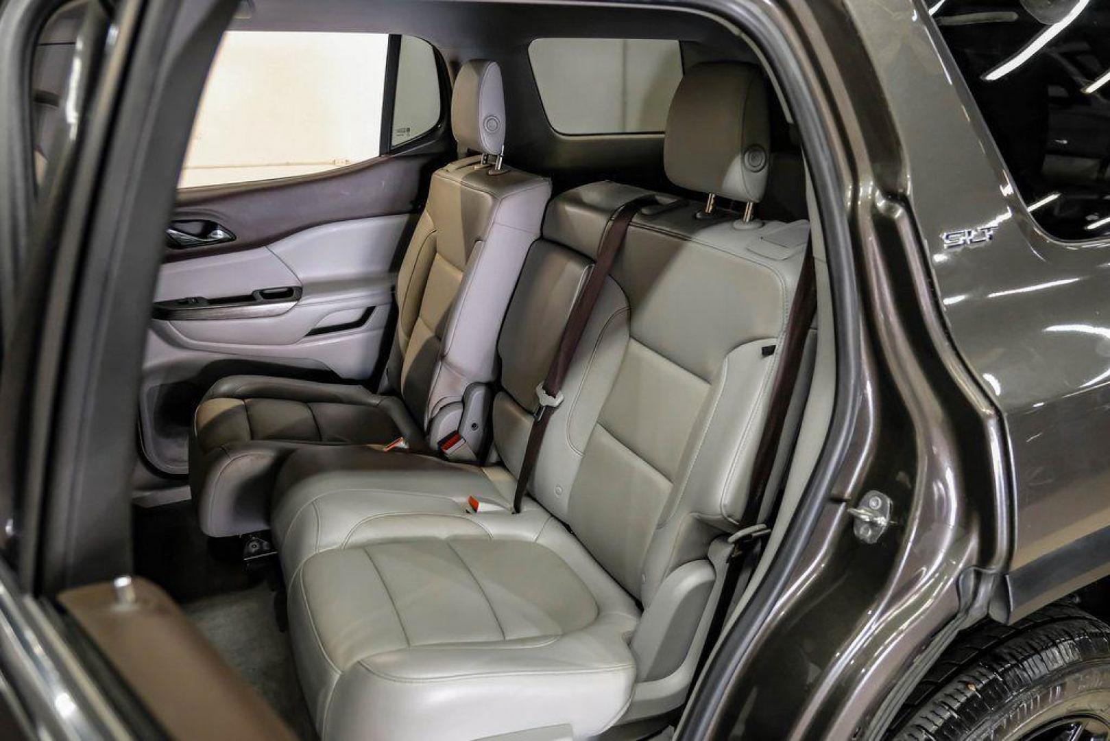 2019 Smokey Quartz Metallic /Cocoa/ Light Ash Gray GMC Acadia SLT-1 (1GKKNMLS4KZ) with an 3.6L V6 SIDI engine, Automatic transmission, located at 15300 Midway Rd., Addison, TX, 75001, (972) 702-0011, 32.958321, -96.838074 - Photo#43