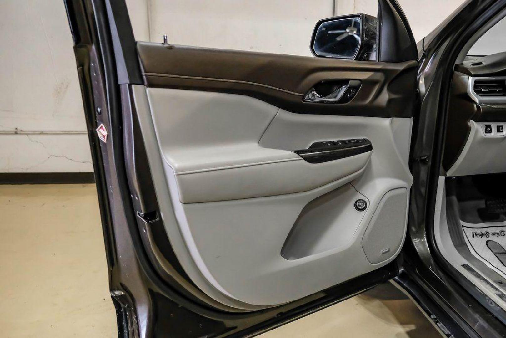 2019 Smokey Quartz Metallic /Cocoa/ Light Ash Gray GMC Acadia SLT-1 (1GKKNMLS4KZ) with an 3.6L V6 SIDI engine, Automatic transmission, located at 15300 Midway Rd., Addison, TX, 75001, (972) 702-0011, 32.958321, -96.838074 - Photo#45