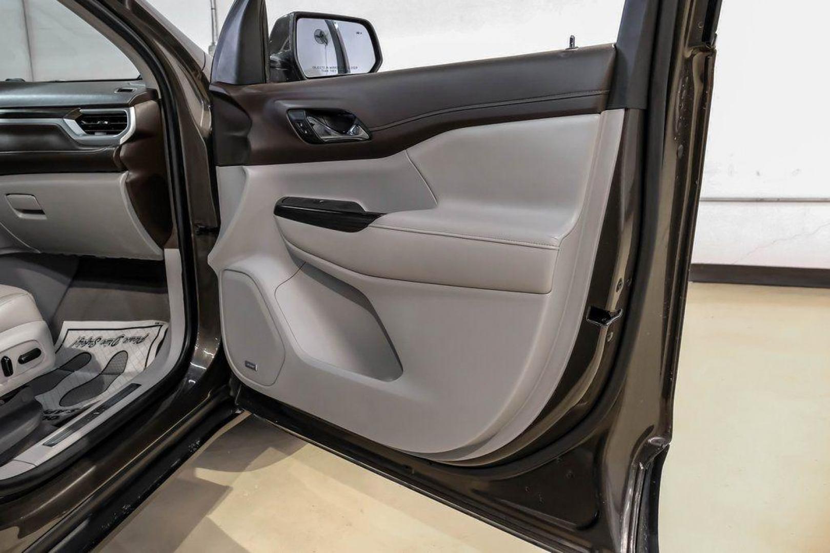 2019 Smokey Quartz Metallic /Cocoa/ Light Ash Gray GMC Acadia SLT-1 (1GKKNMLS4KZ) with an 3.6L V6 SIDI engine, Automatic transmission, located at 15300 Midway Rd., Addison, TX, 75001, (972) 702-0011, 32.958321, -96.838074 - Photo#48