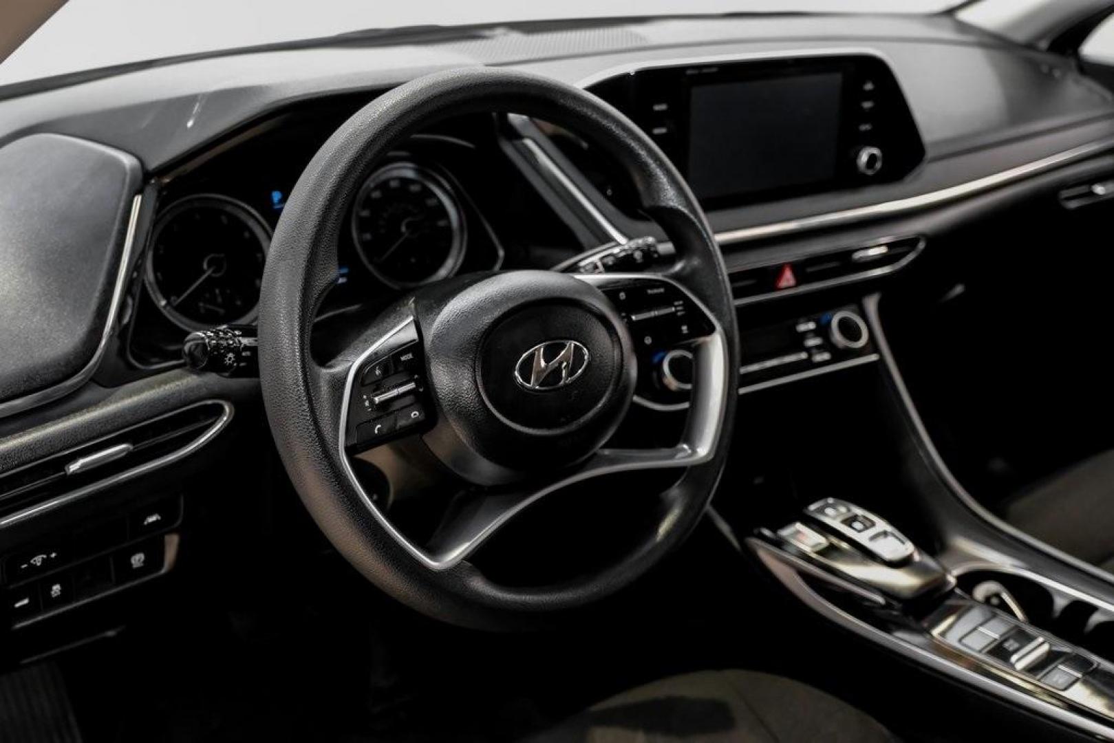 2022 Quartz White /Black Hyundai Sonata SEL (KMHL64JA1NA) with an 2.5L I4 engine, Automatic transmission, located at 15300 Midway Rd., Addison, TX, 75001, (972) 702-0011, 32.958321, -96.838074 - Photo#24