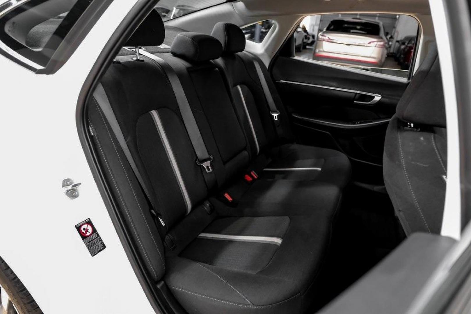 2022 Quartz White /Black Hyundai Sonata SEL (KMHL64JA1NA) with an 2.5L I4 engine, Automatic transmission, located at 15300 Midway Rd., Addison, TX, 75001, (972) 702-0011, 32.958321, -96.838074 - Photo#43