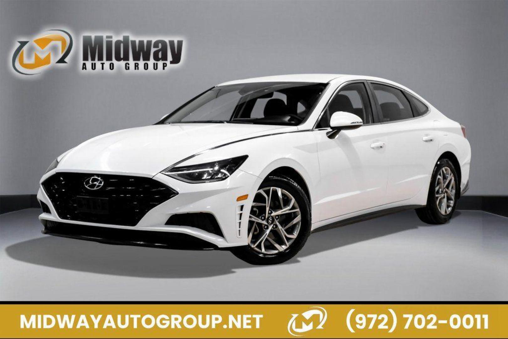 2022 Quartz White /Black Hyundai Sonata SEL (KMHL64JA1NA) with an 2.5L I4 engine, Automatic transmission, located at 15300 Midway Rd., Addison, TX, 75001, (972) 702-0011, 32.958321, -96.838074 - Photo#0
