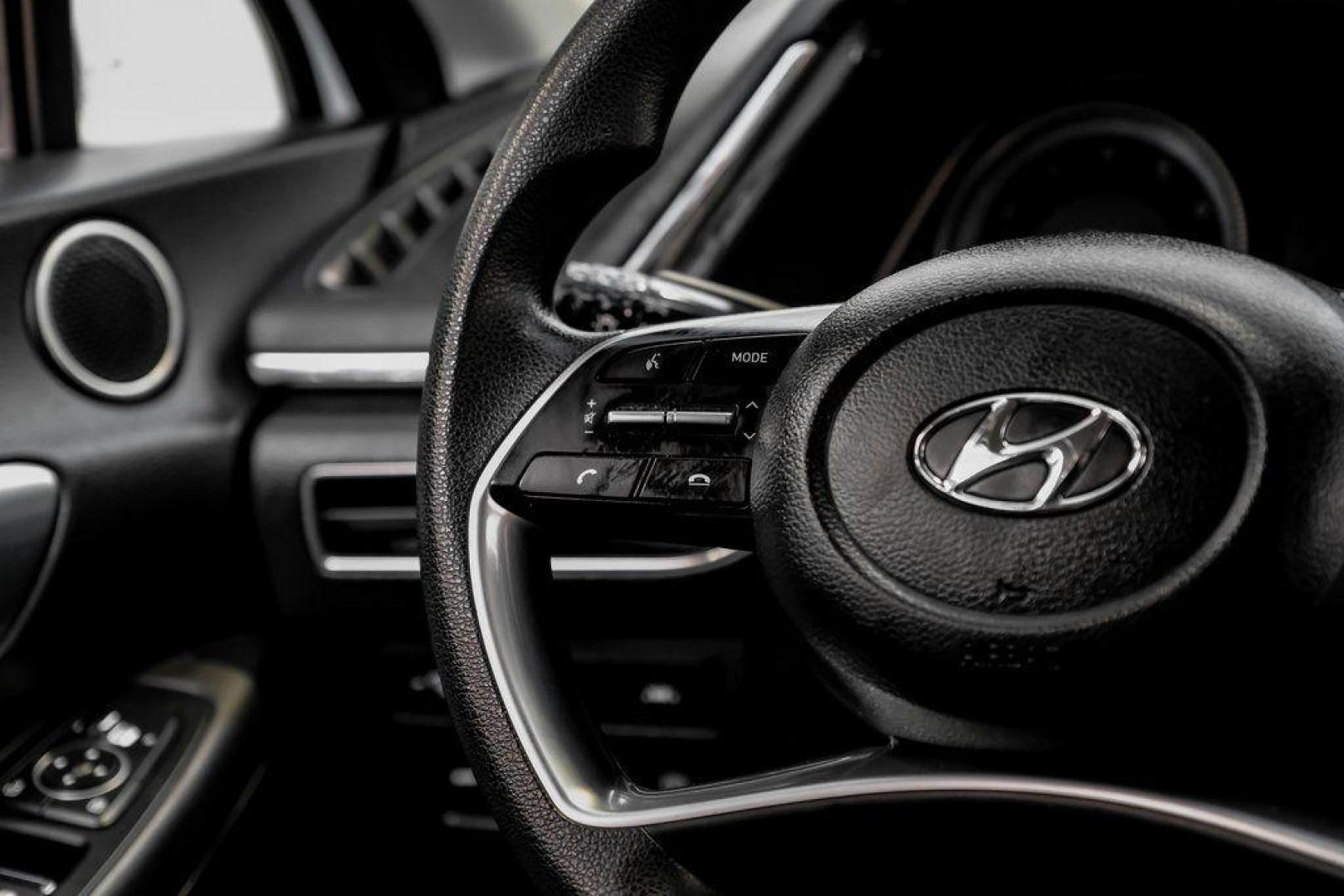 2022 Quartz White /Black Hyundai Sonata SEL (KMHL64JA1NA) with an 2.5L I4 engine, Automatic transmission, located at 15300 Midway Rd., Addison, TX, 75001, (972) 702-0011, 32.958321, -96.838074 - Photo#25