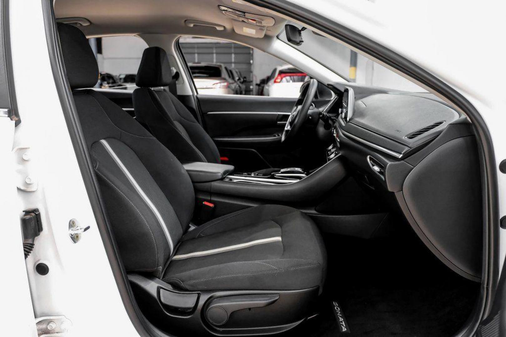 2022 Quartz White /Black Hyundai Sonata SEL (KMHL64JA1NA) with an 2.5L I4 engine, Automatic transmission, located at 15300 Midway Rd., Addison, TX, 75001, (972) 702-0011, 32.958321, -96.838074 - Photo#41
