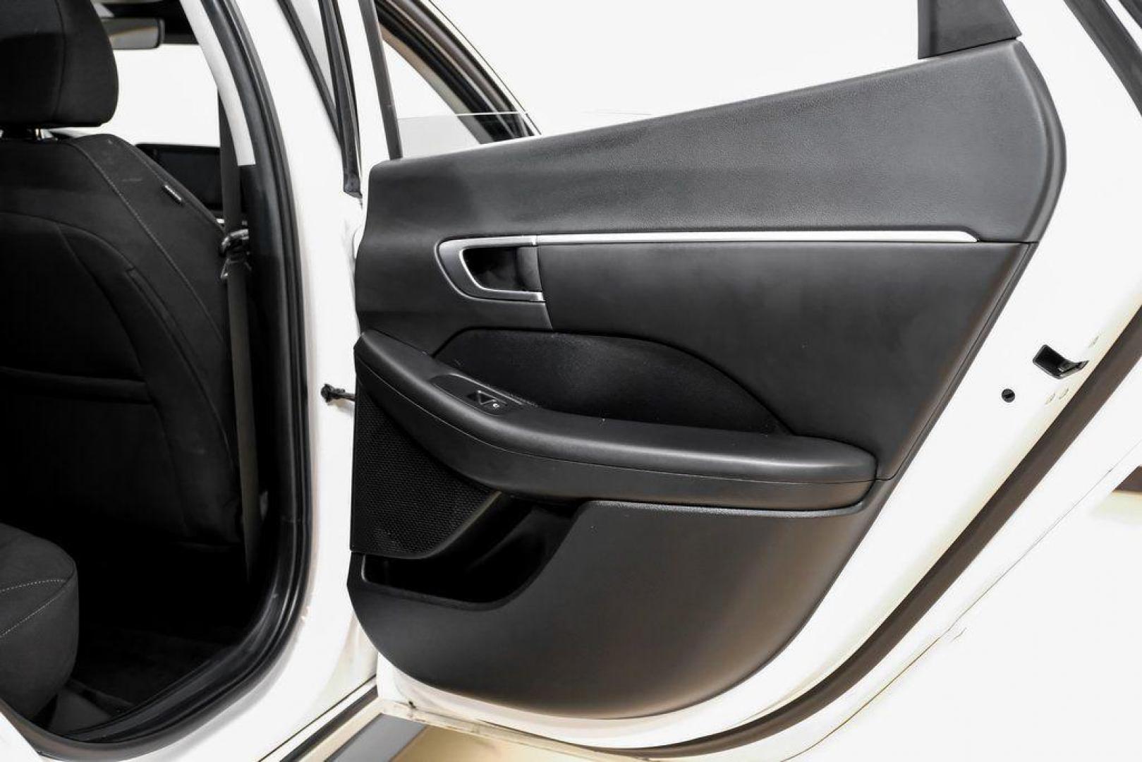 2022 Quartz White /Black Hyundai Sonata SEL (KMHL64JA1NA) with an 2.5L I4 engine, Automatic transmission, located at 15300 Midway Rd., Addison, TX, 75001, (972) 702-0011, 32.958321, -96.838074 - Photo#53