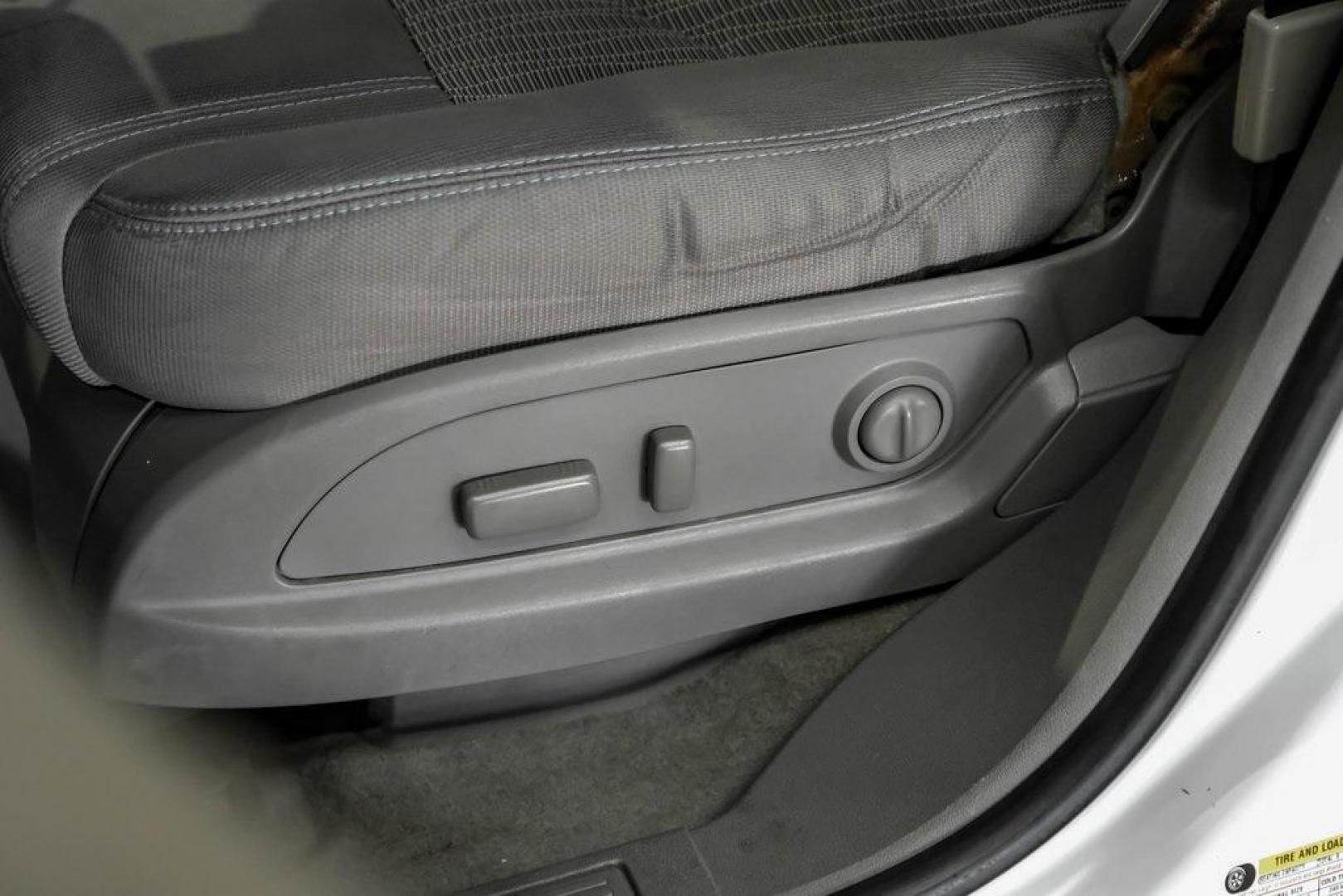 2017 Summit White /Dark Titanium/Light Titanium Chevrolet Traverse LS (1GNKRFKD9HJ) with an 3.6L V6 SIDI engine, Automatic transmission, located at 15300 Midway Rd., Addison, TX, 75001, (972) 702-0011, 32.958321, -96.838074 - Photo#27