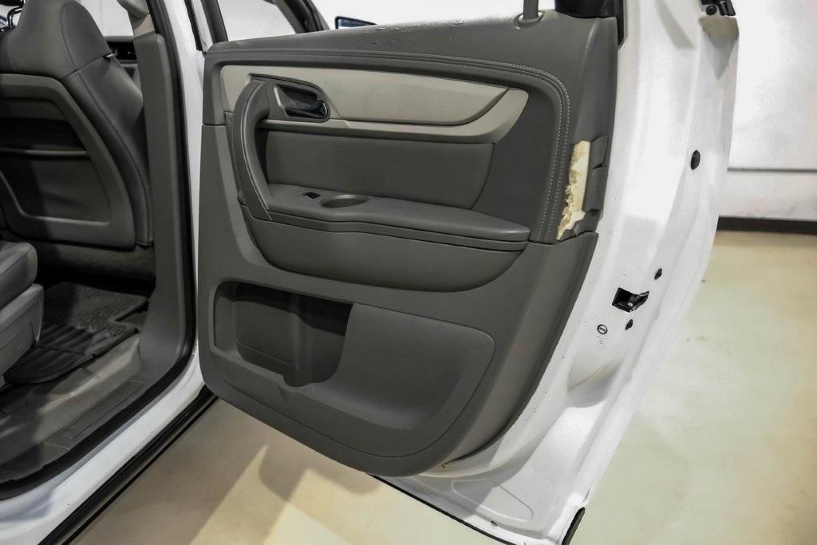 2017 Summit White /Dark Titanium/Light Titanium Chevrolet Traverse LS (1GNKRFKD9HJ) with an 3.6L V6 SIDI engine, Automatic transmission, located at 15300 Midway Rd., Addison, TX, 75001, (972) 702-0011, 32.958321, -96.838074 - Photo#41