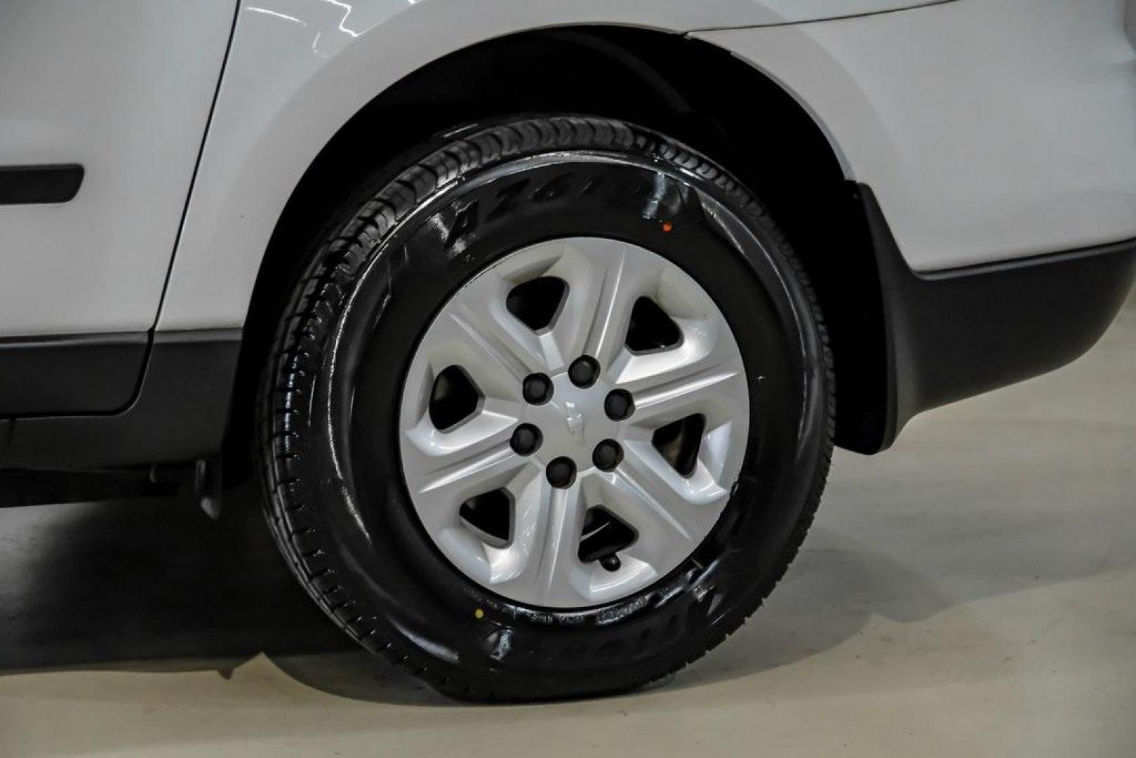 2017 Summit White /Dark Titanium/Light Titanium Chevrolet Traverse LS (1GNKRFKD9HJ) with an 3.6L V6 SIDI engine, Automatic transmission, located at 15300 Midway Rd., Addison, TX, 75001, (972) 702-0011, 32.958321, -96.838074 - Photo#53