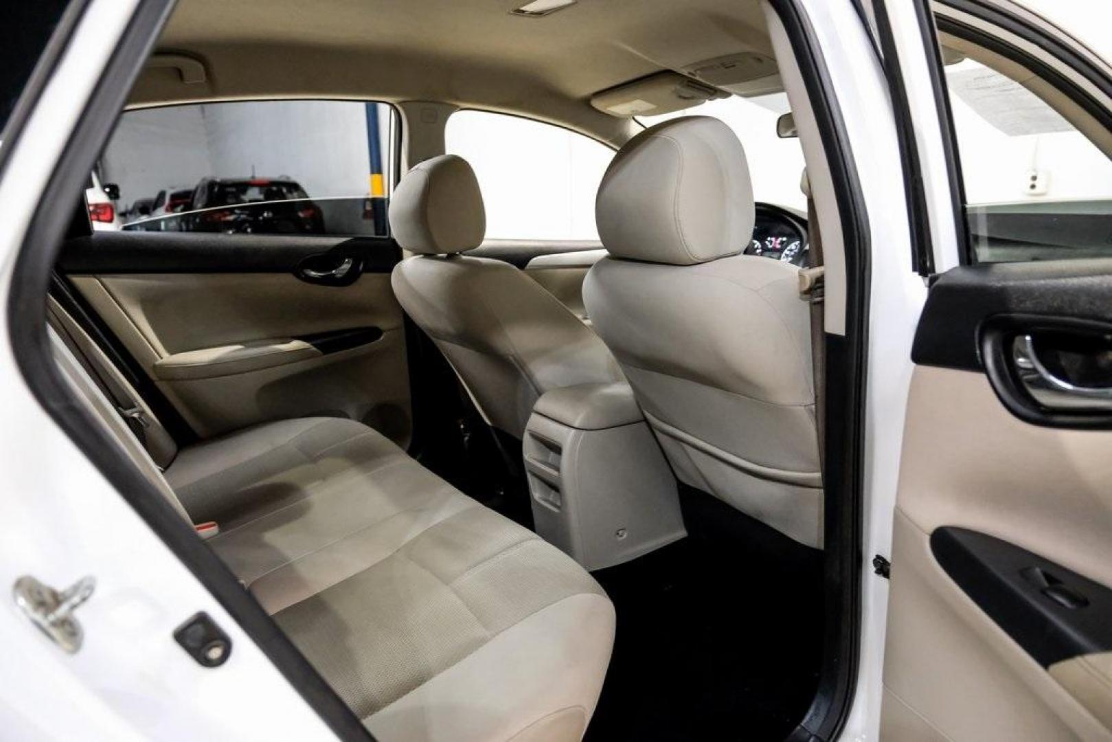 2016 Fresh Powder /Marble Gray Nissan Sentra S (3N1AB7AP3GY) with an 1.8L 4-Cylinder DOHC 16V engine, CVT transmission, located at 15300 Midway Rd., Addison, TX, 75001, (972) 702-0011, 32.958321, -96.838074 - Photo#31