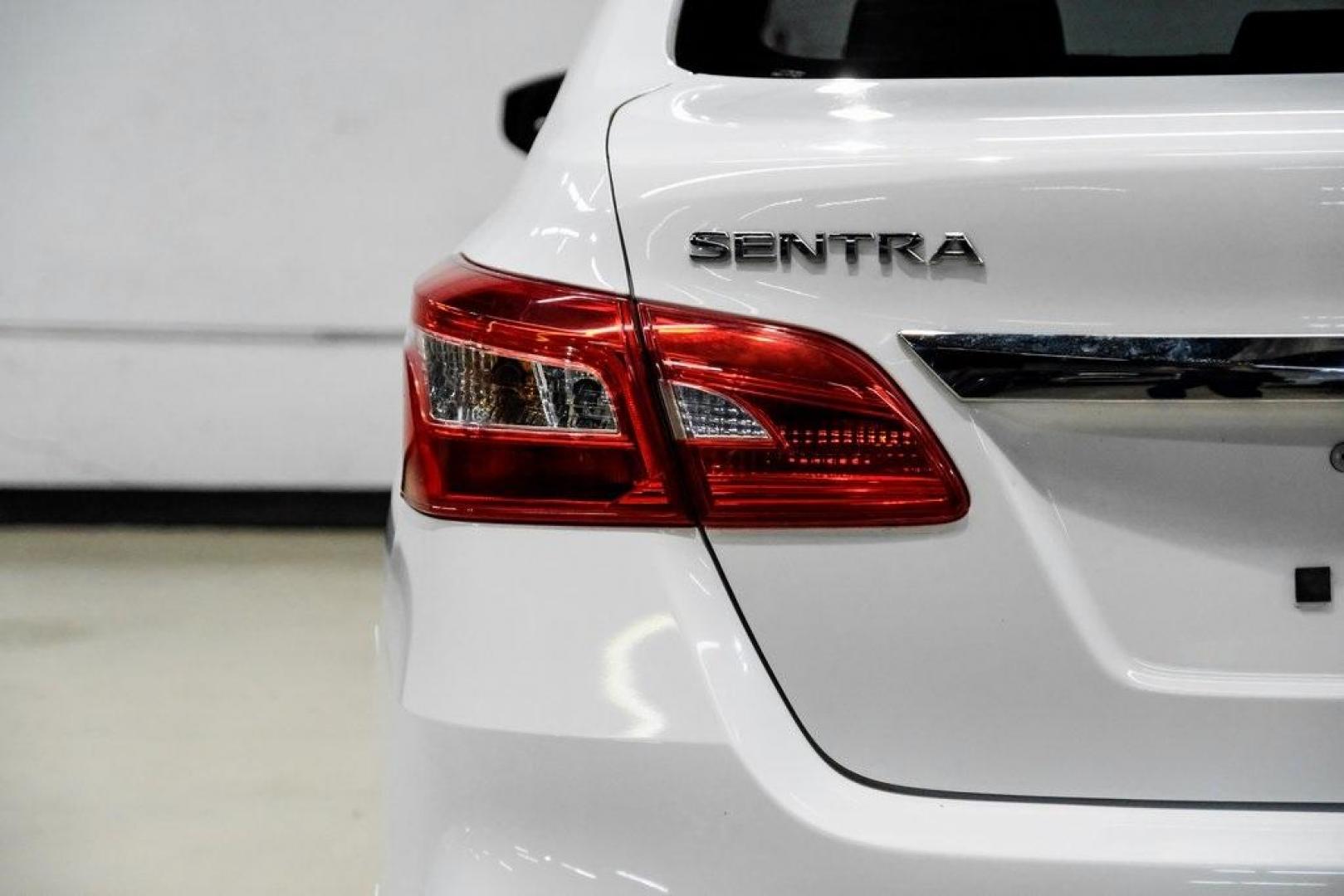 2016 Fresh Powder /Marble Gray Nissan Sentra S (3N1AB7AP3GY) with an 1.8L 4-Cylinder DOHC 16V engine, CVT transmission, located at 15300 Midway Rd., Addison, TX, 75001, (972) 702-0011, 32.958321, -96.838074 - Photo#42