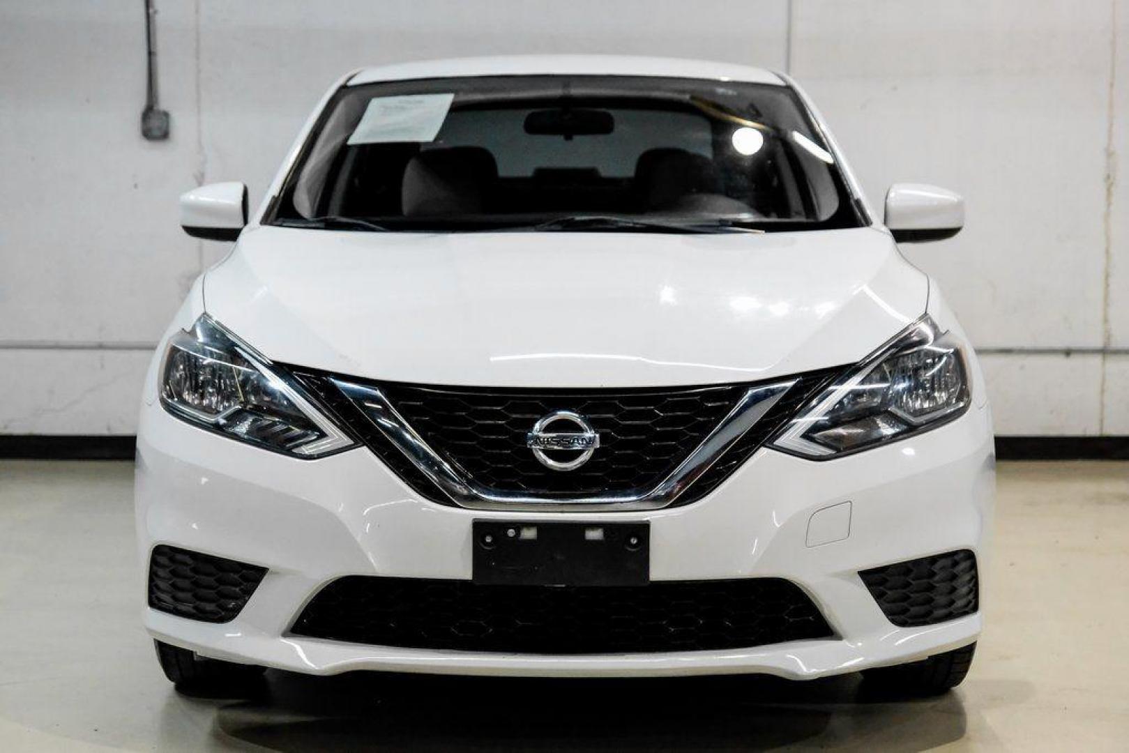 2016 Fresh Powder /Marble Gray Nissan Sentra S (3N1AB7AP3GY) with an 1.8L 4-Cylinder DOHC 16V engine, CVT transmission, located at 15300 Midway Rd., Addison, TX, 75001, (972) 702-0011, 32.958321, -96.838074 - Photo#4
