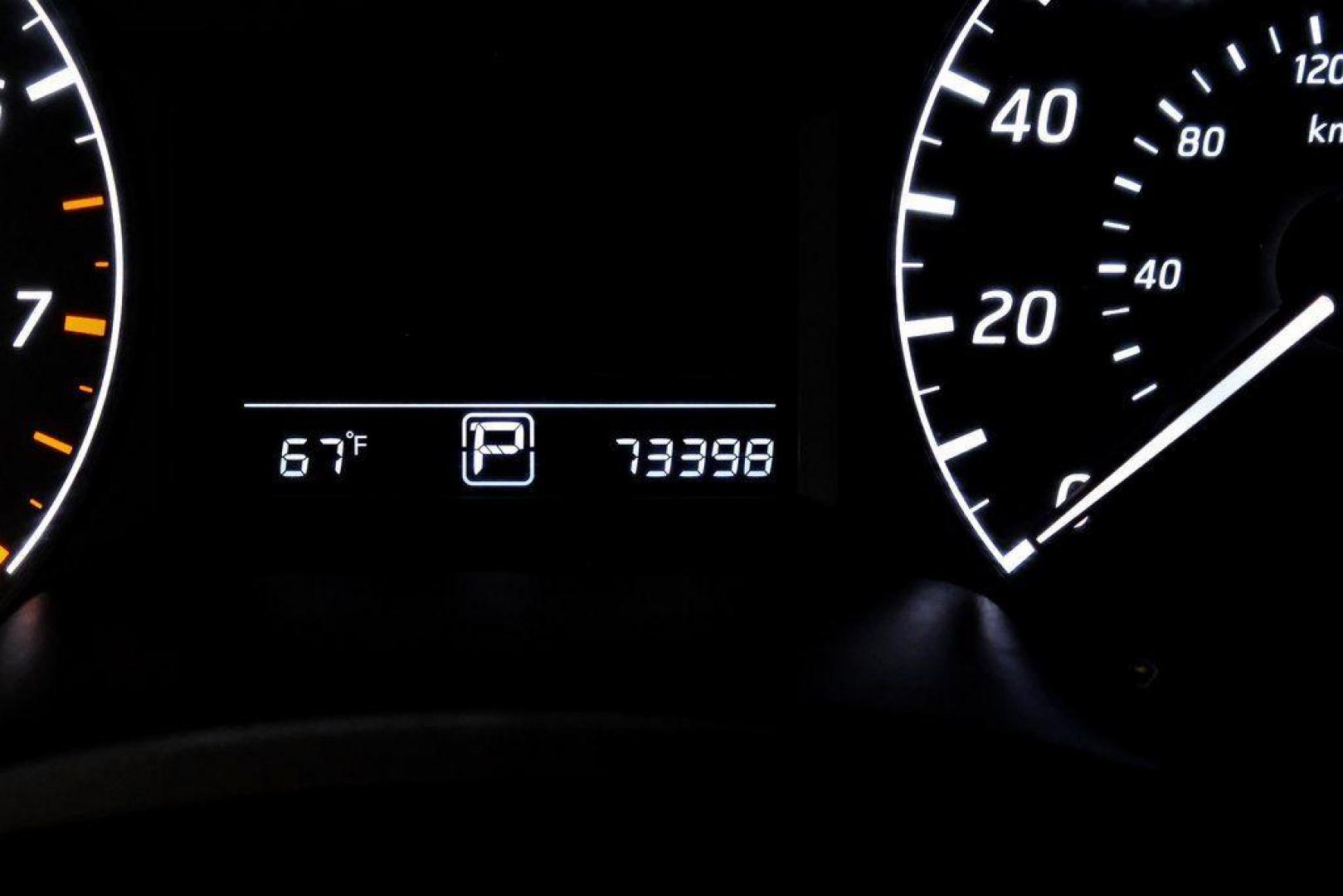 2016 Fresh Powder /Marble Gray Nissan Sentra S (3N1AB7AP3GY) with an 1.8L 4-Cylinder DOHC 16V engine, CVT transmission, located at 15300 Midway Rd., Addison, TX, 75001, (972) 702-0011, 32.958321, -96.838074 - Photo#19