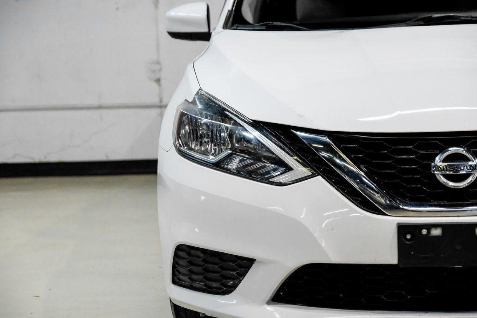 2016 Fresh Powder /Marble Gray Nissan Sentra S (3N1AB7AP3GY) with an 1.8L 4-Cylinder DOHC 16V engine, CVT transmission, located at 15300 Midway Rd., Addison, TX, 75001, (972) 702-0011, 32.958321, -96.838074 - Photo#41