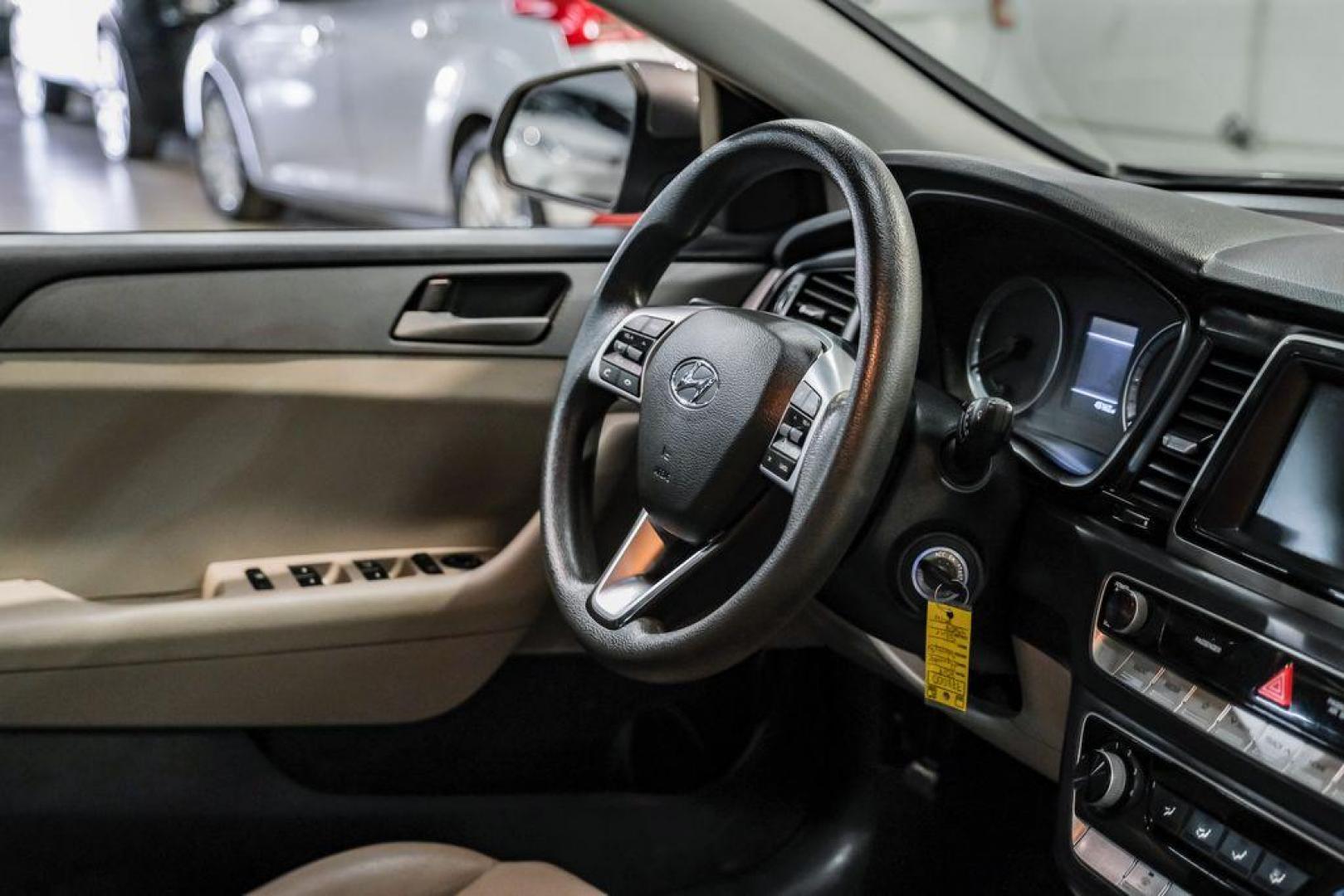 2019 Machine Gray /Gray Hyundai Sonata SE (5NPE24AF8KH) with an 2.4L I4 DGI DOHC 16V engine, Automatic transmission, located at 15300 Midway Rd., Addison, TX, 75001, (972) 702-0011, 32.958321, -96.838074 - Photo#14