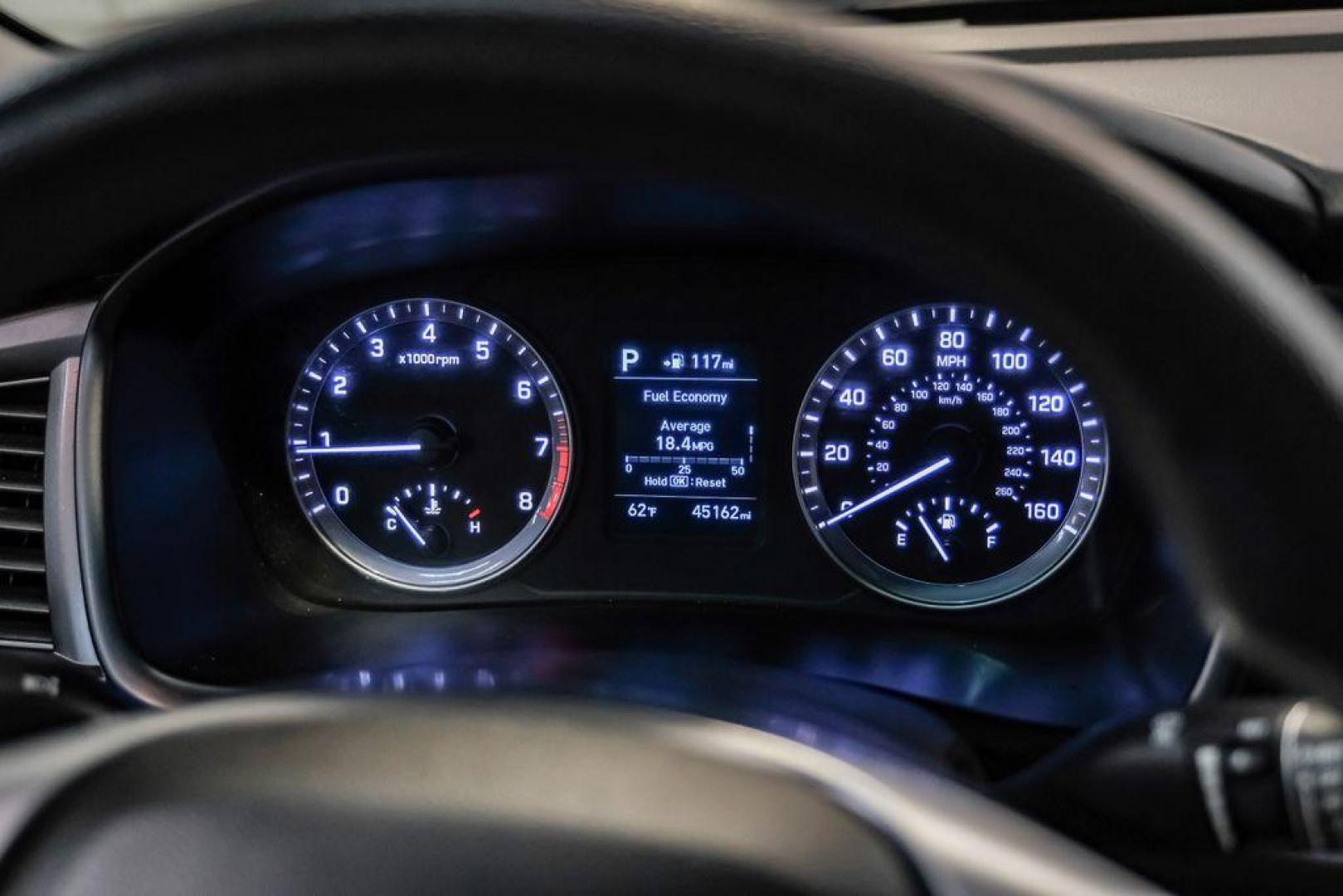 2019 Machine Gray /Gray Hyundai Sonata SE (5NPE24AF8KH) with an 2.4L I4 DGI DOHC 16V engine, Automatic transmission, located at 15300 Midway Rd., Addison, TX, 75001, (972) 702-0011, 32.958321, -96.838074 - Photo#19