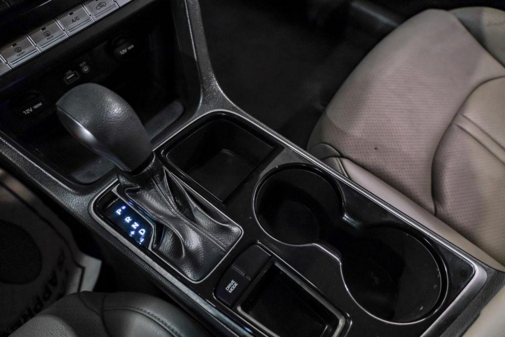 2019 Machine Gray /Gray Hyundai Sonata SE (5NPE24AF8KH) with an 2.4L I4 DGI DOHC 16V engine, Automatic transmission, located at 15300 Midway Rd., Addison, TX, 75001, (972) 702-0011, 32.958321, -96.838074 - Photo#28