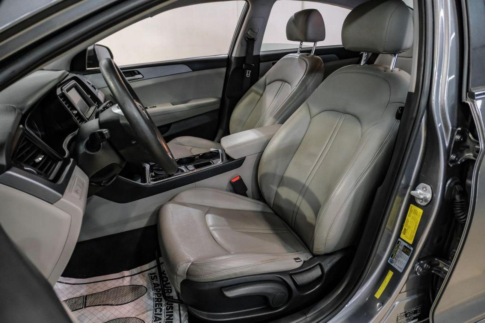 2019 Machine Gray /Gray Hyundai Sonata SE (5NPE24AF8KH) with an 2.4L I4 DGI DOHC 16V engine, Automatic transmission, located at 15300 Midway Rd., Addison, TX, 75001, (972) 702-0011, 32.958321, -96.838074 - Photo#31