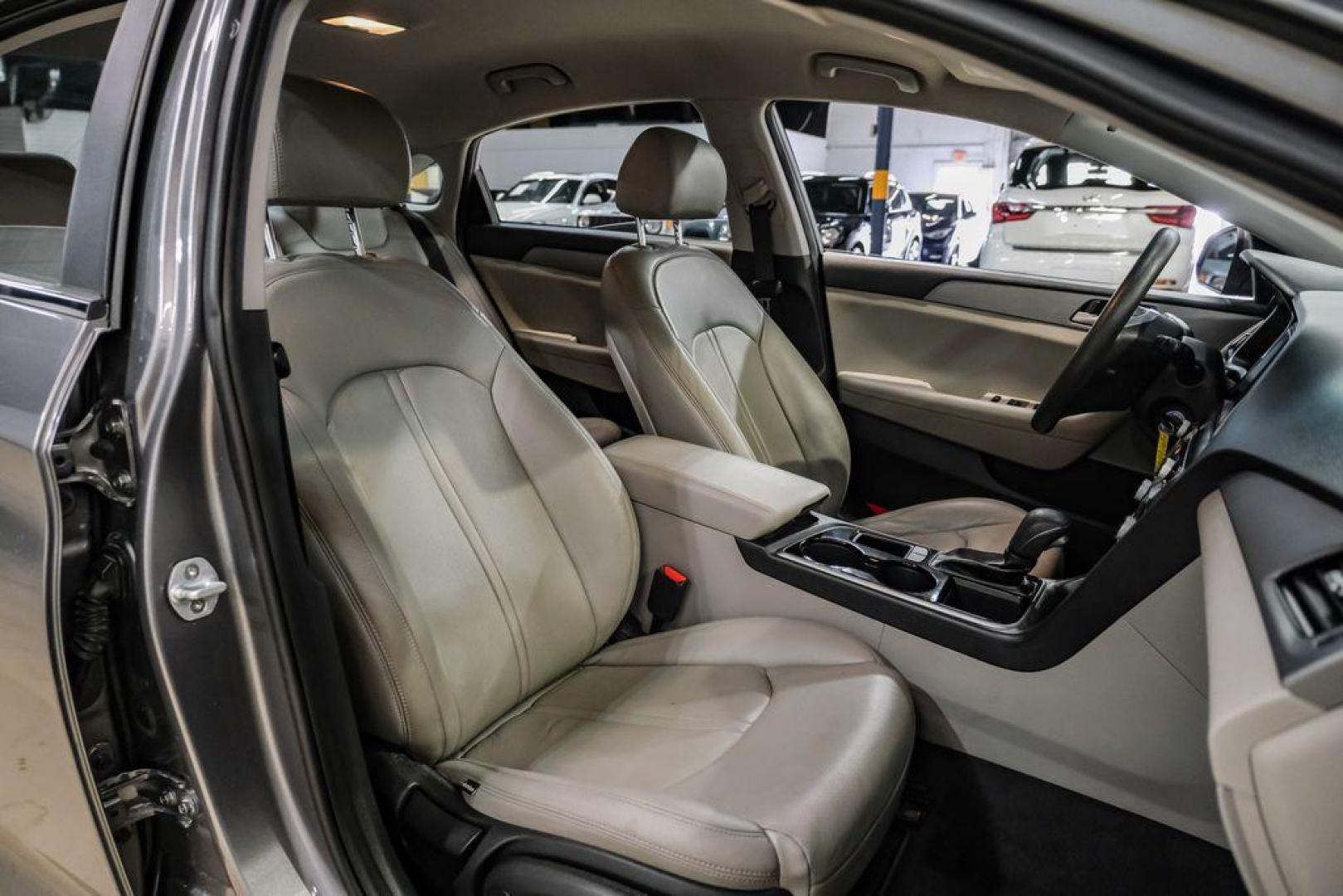 2019 Machine Gray /Gray Hyundai Sonata SE (5NPE24AF8KH) with an 2.4L I4 DGI DOHC 16V engine, Automatic transmission, located at 15300 Midway Rd., Addison, TX, 75001, (972) 702-0011, 32.958321, -96.838074 - Photo#34