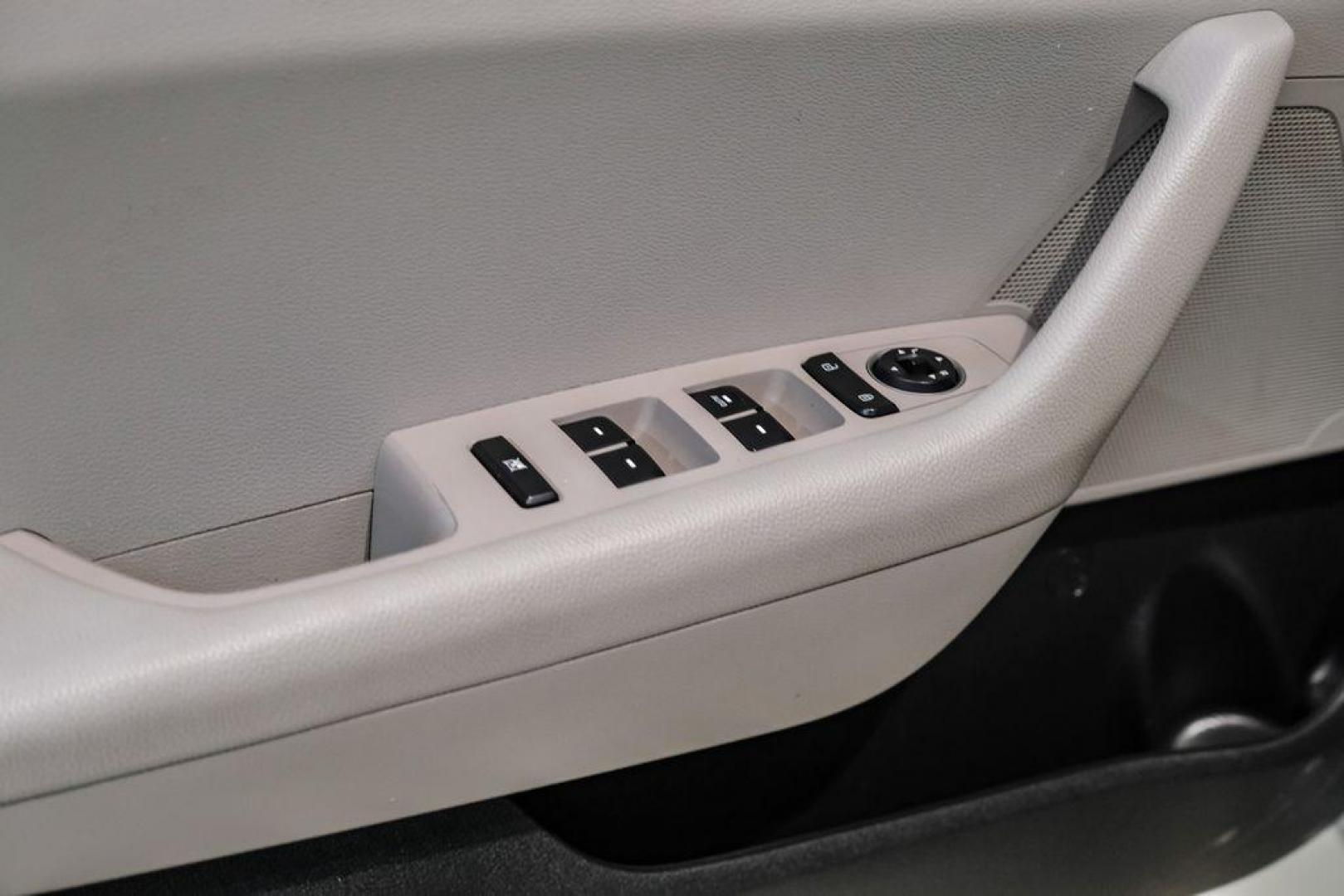 2019 Machine Gray /Gray Hyundai Sonata SE (5NPE24AF8KH) with an 2.4L I4 DGI DOHC 16V engine, Automatic transmission, located at 15300 Midway Rd., Addison, TX, 75001, (972) 702-0011, 32.958321, -96.838074 - Photo#42