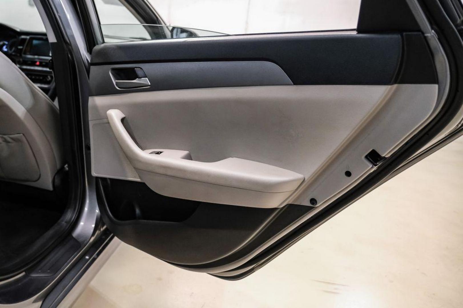 2019 Machine Gray /Gray Hyundai Sonata SE (5NPE24AF8KH) with an 2.4L I4 DGI DOHC 16V engine, Automatic transmission, located at 15300 Midway Rd., Addison, TX, 75001, (972) 702-0011, 32.958321, -96.838074 - Photo#45