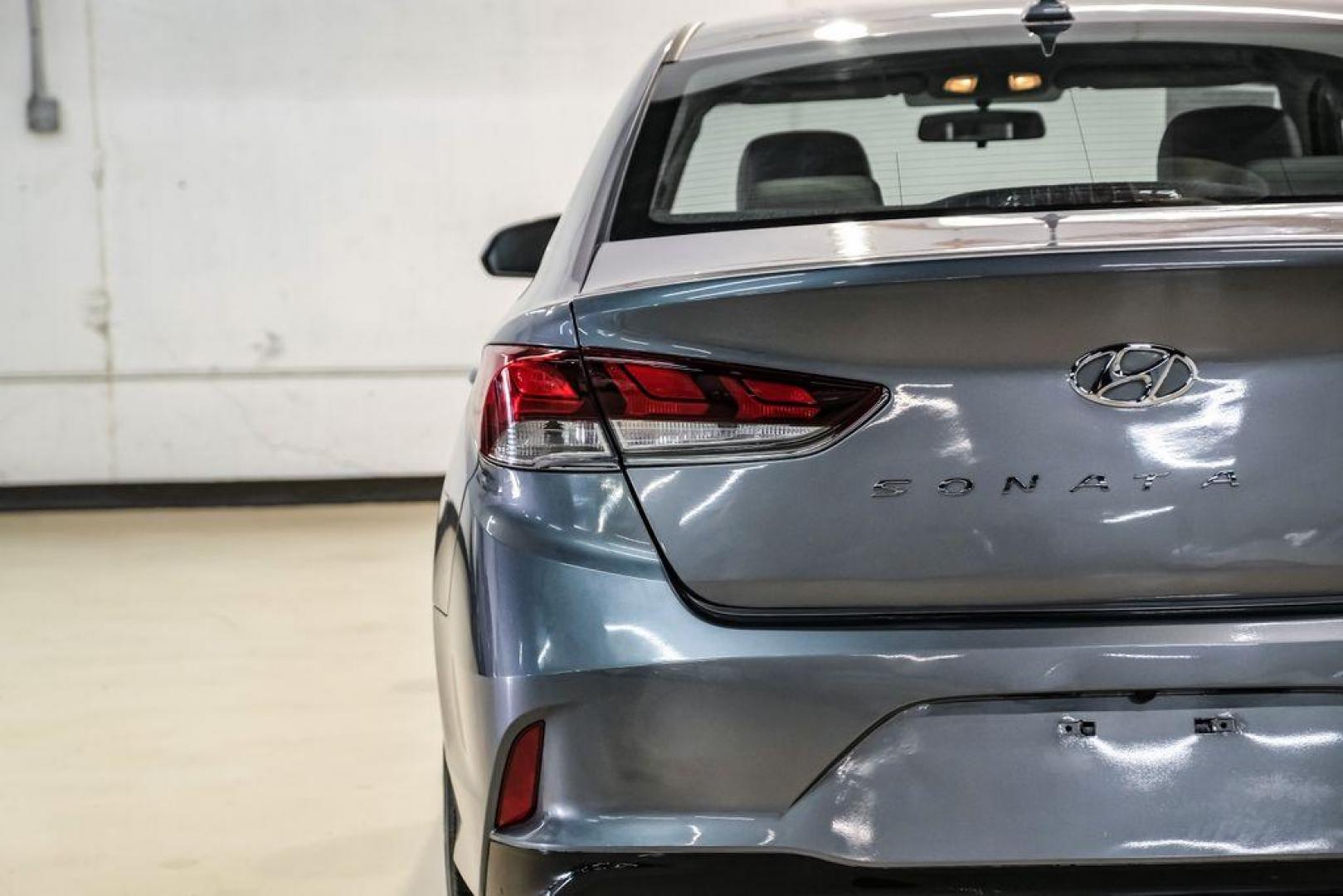 2019 Machine Gray /Gray Hyundai Sonata SE (5NPE24AF8KH) with an 2.4L I4 DGI DOHC 16V engine, Automatic transmission, located at 15300 Midway Rd., Addison, TX, 75001, (972) 702-0011, 32.958321, -96.838074 - Photo#47