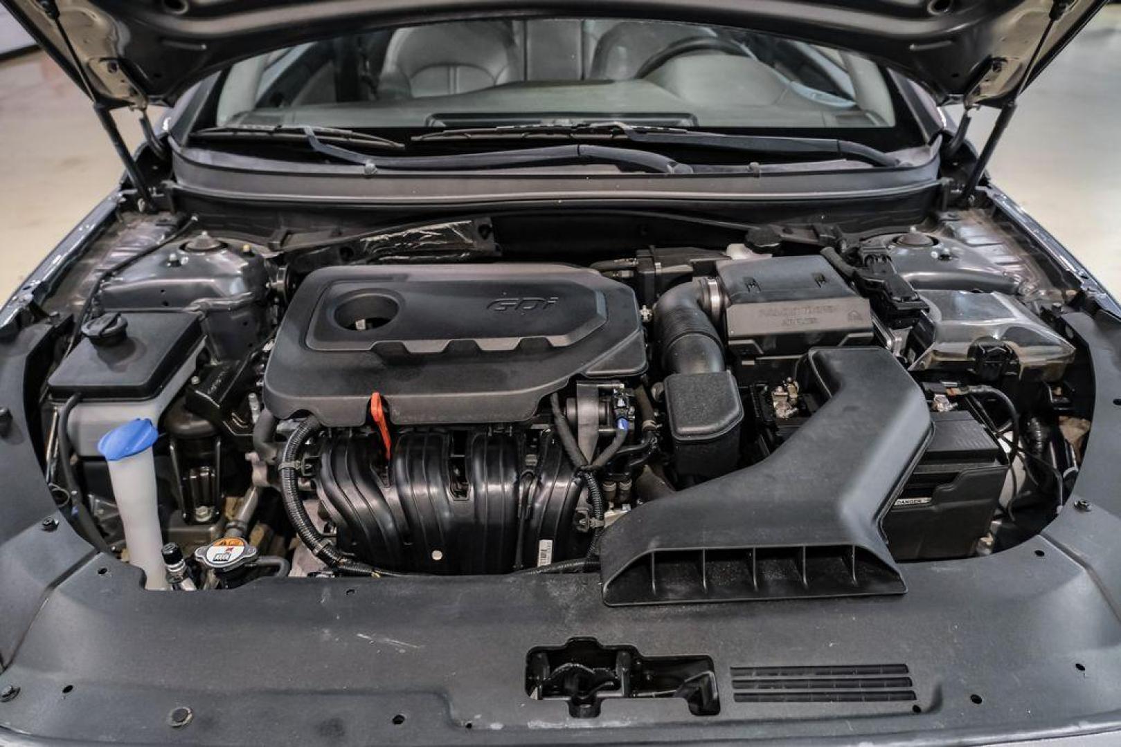 2019 Machine Gray /Gray Hyundai Sonata SE (5NPE24AF8KH) with an 2.4L I4 DGI DOHC 16V engine, Automatic transmission, located at 15300 Midway Rd., Addison, TX, 75001, (972) 702-0011, 32.958321, -96.838074 - Photo#49