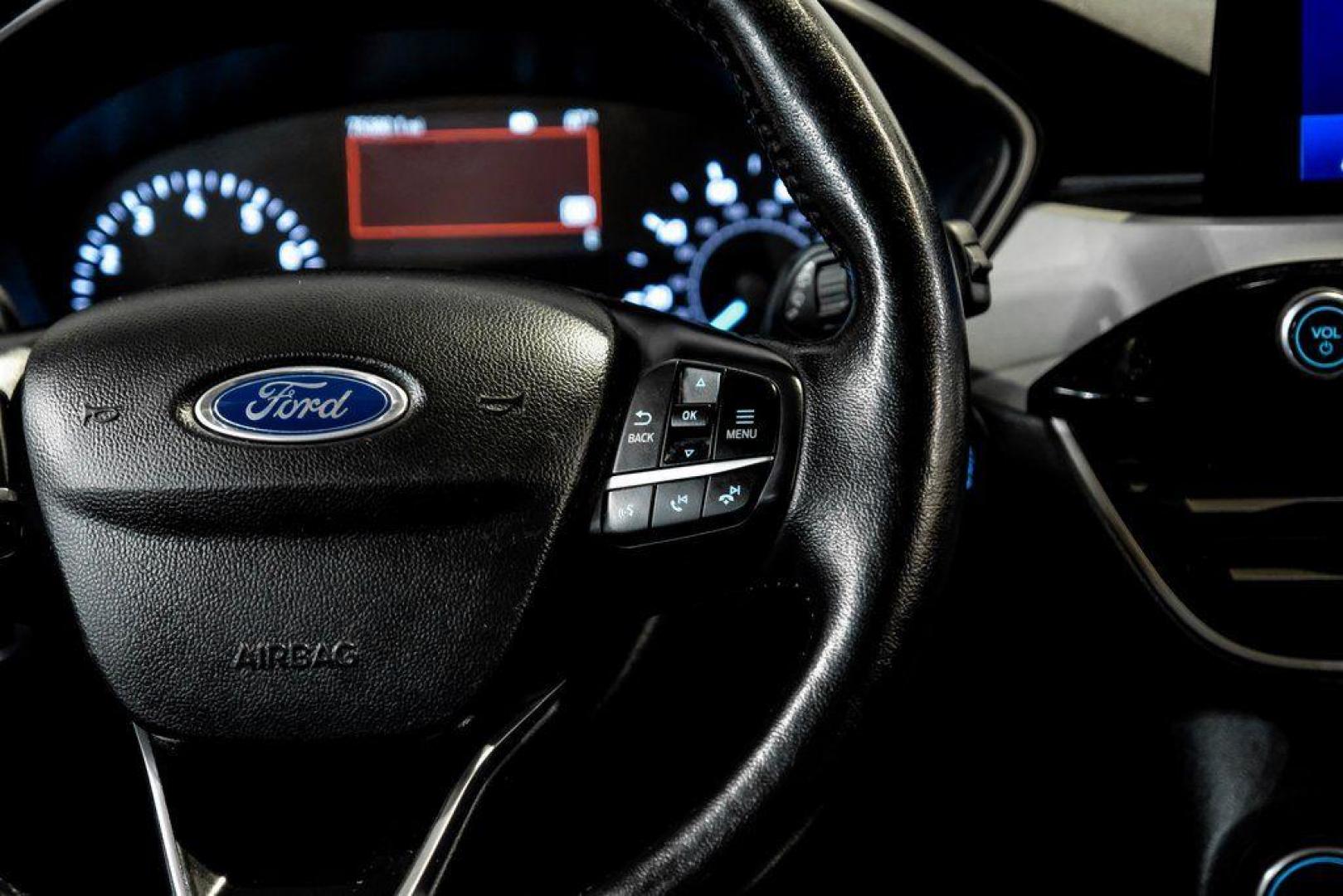 2020 Magnetic /Ebony Ford Escape SEL (1FMCU0H62LU) with an 1.5L EcoBoost engine, Automatic transmission, located at 15300 Midway Rd., Addison, TX, 75001, (972) 702-0011, 32.958321, -96.838074 - Photo#17