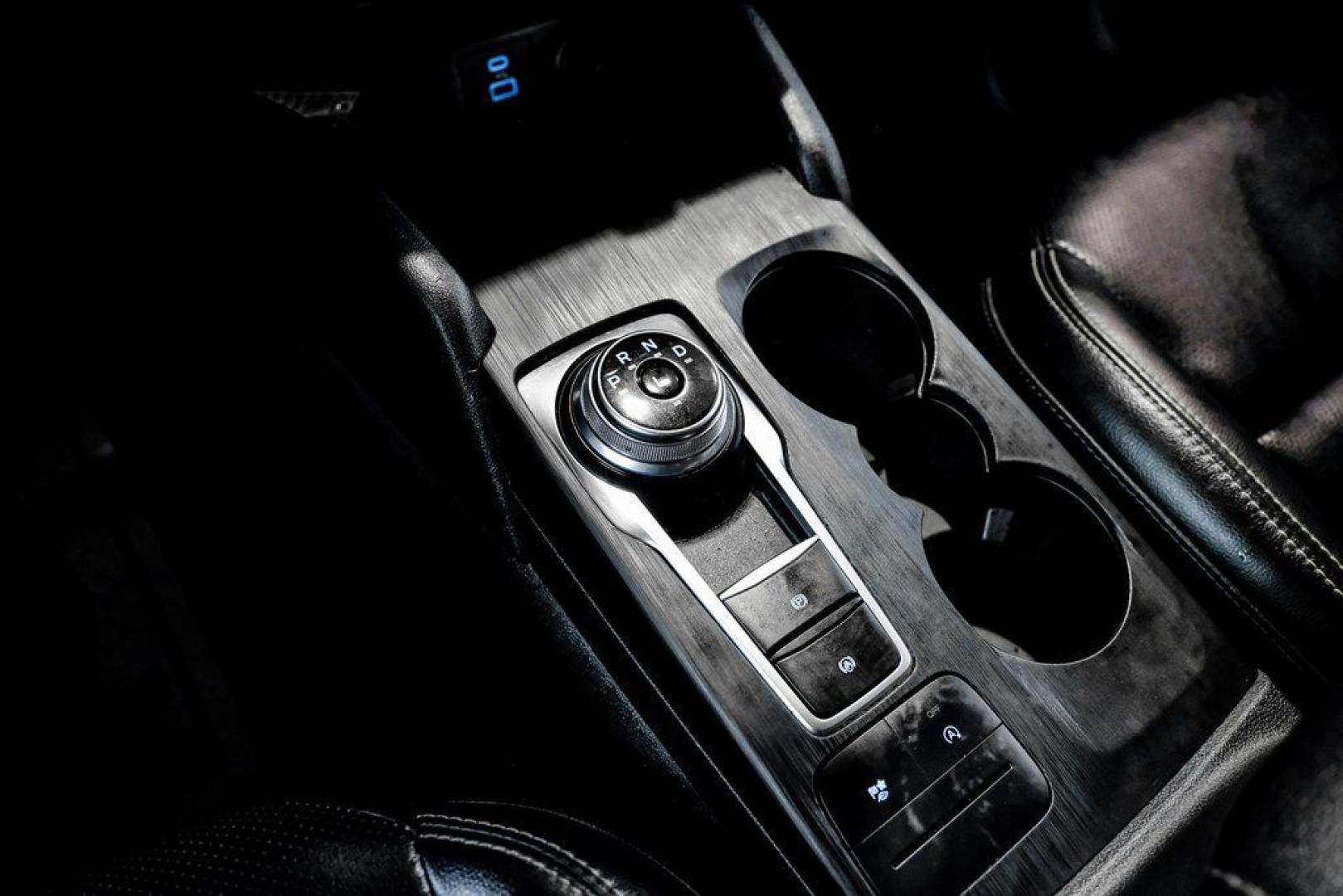 2020 Magnetic /Ebony Ford Escape SEL (1FMCU0H62LU) with an 1.5L EcoBoost engine, Automatic transmission, located at 15300 Midway Rd., Addison, TX, 75001, (972) 702-0011, 32.958321, -96.838074 - Photo#23