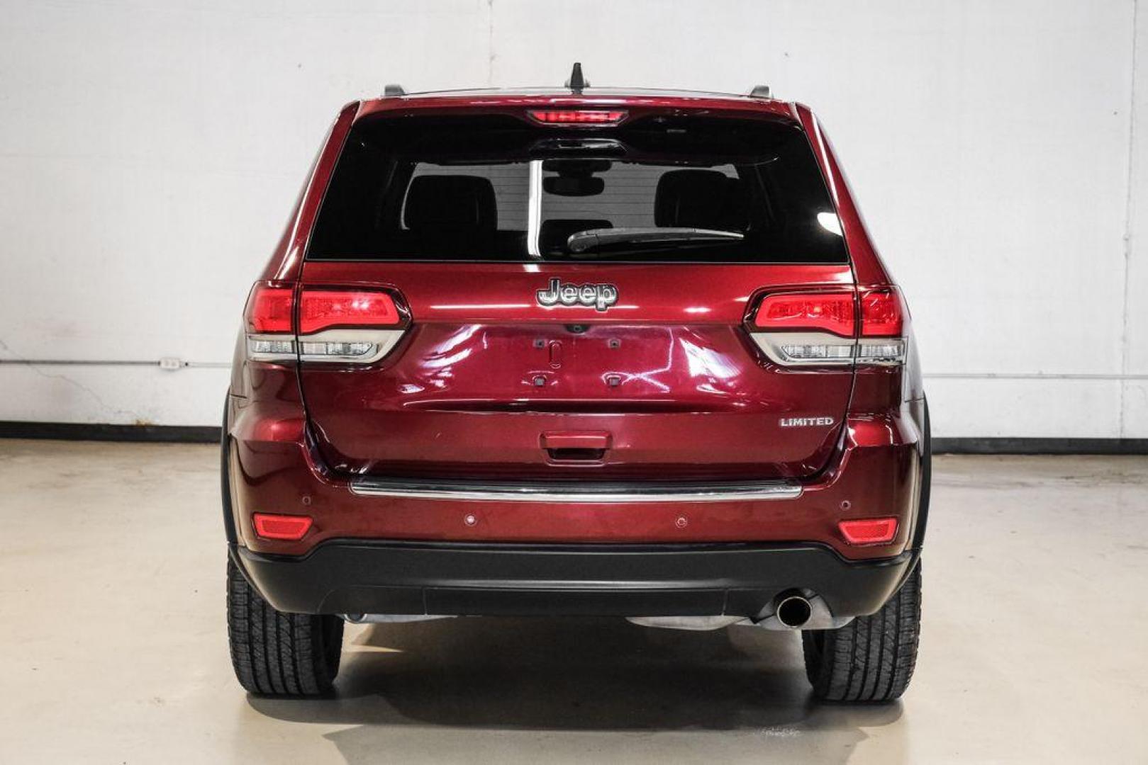 2020 Velvet Red Pearlcoat /Black Jeep Grand Cherokee Limited (1C4RJEBG7LC) with an 3.6L V6 24V VVT engine, Automatic transmission, located at 15300 Midway Rd., Addison, TX, 75001, (972) 702-0011, 32.958321, -96.838074 - Photo#11