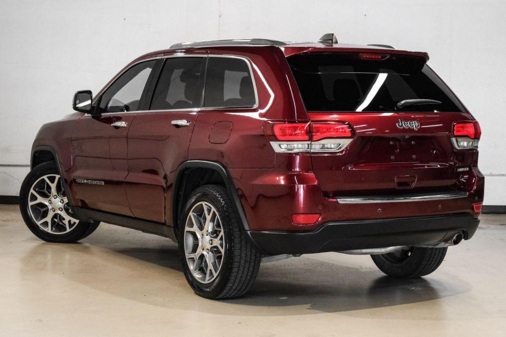 2020 Velvet Red Pearlcoat /Black Jeep Grand Cherokee Limited (1C4RJEBG7LC) with an 3.6L V6 24V VVT engine, Automatic transmission, located at 15300 Midway Rd., Addison, TX, 75001, (972) 702-0011, 32.958321, -96.838074 - Photo#12