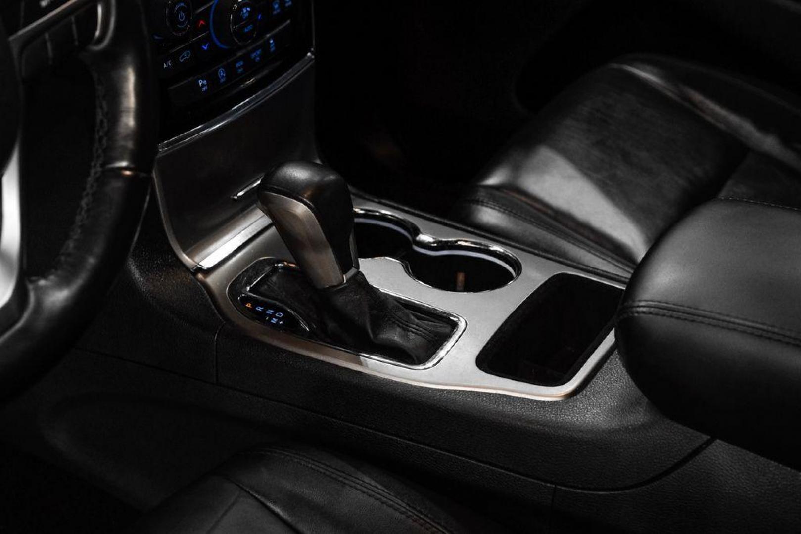 2020 Velvet Red Pearlcoat /Black Jeep Grand Cherokee Limited (1C4RJEBG7LC) with an 3.6L V6 24V VVT engine, Automatic transmission, located at 15300 Midway Rd., Addison, TX, 75001, (972) 702-0011, 32.958321, -96.838074 - Photo#29