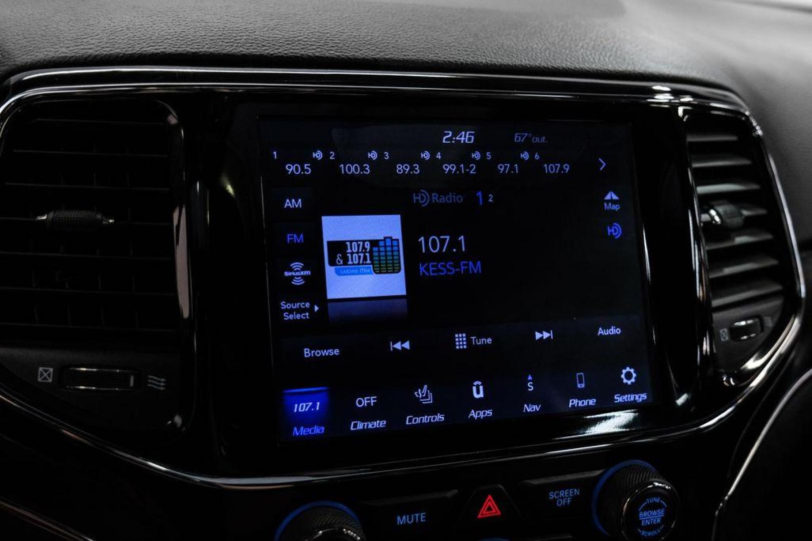 2020 Velvet Red Pearlcoat /Black Jeep Grand Cherokee Limited (1C4RJEBG7LC) with an 3.6L V6 24V VVT engine, Automatic transmission, located at 15300 Midway Rd., Addison, TX, 75001, (972) 702-0011, 32.958321, -96.838074 - Photo#31