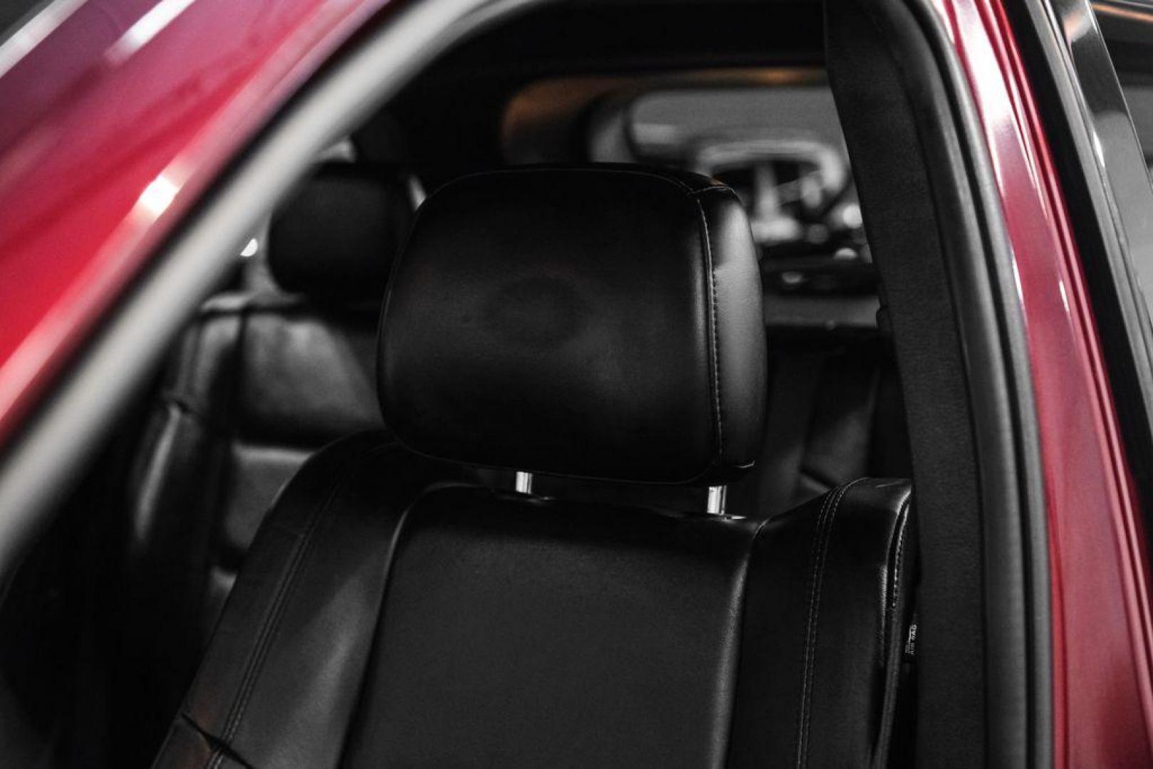 2020 Velvet Red Pearlcoat /Black Jeep Grand Cherokee Limited (1C4RJEBG7LC) with an 3.6L V6 24V VVT engine, Automatic transmission, located at 15300 Midway Rd., Addison, TX, 75001, (972) 702-0011, 32.958321, -96.838074 - Photo#34