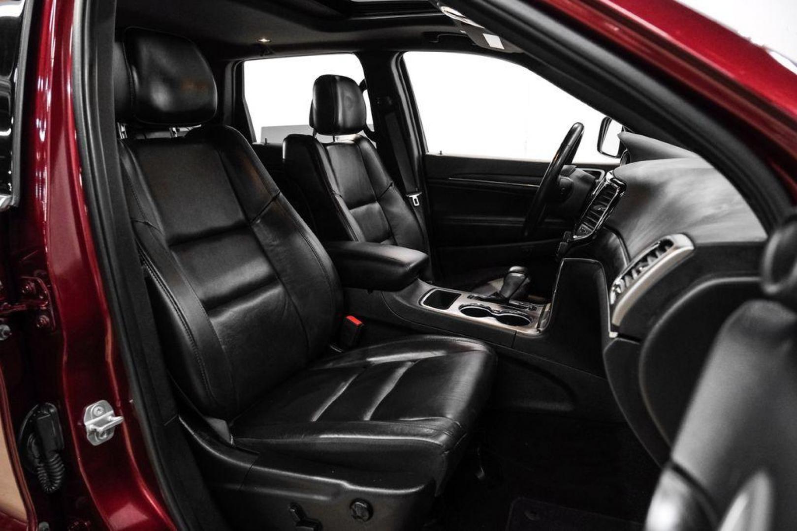 2020 Velvet Red Pearlcoat /Black Jeep Grand Cherokee Limited (1C4RJEBG7LC) with an 3.6L V6 24V VVT engine, Automatic transmission, located at 15300 Midway Rd., Addison, TX, 75001, (972) 702-0011, 32.958321, -96.838074 - Photo#36