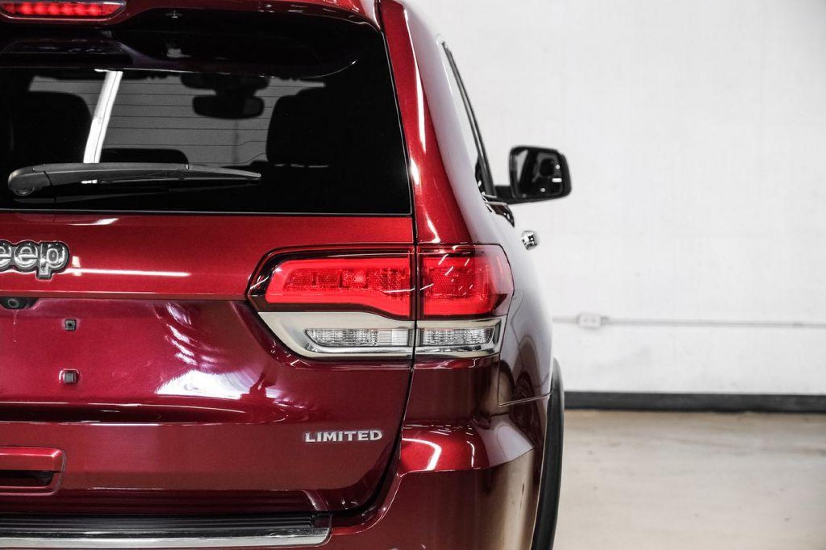 2020 Velvet Red Pearlcoat /Black Jeep Grand Cherokee Limited (1C4RJEBG7LC) with an 3.6L V6 24V VVT engine, Automatic transmission, located at 15300 Midway Rd., Addison, TX, 75001, (972) 702-0011, 32.958321, -96.838074 - Photo#52