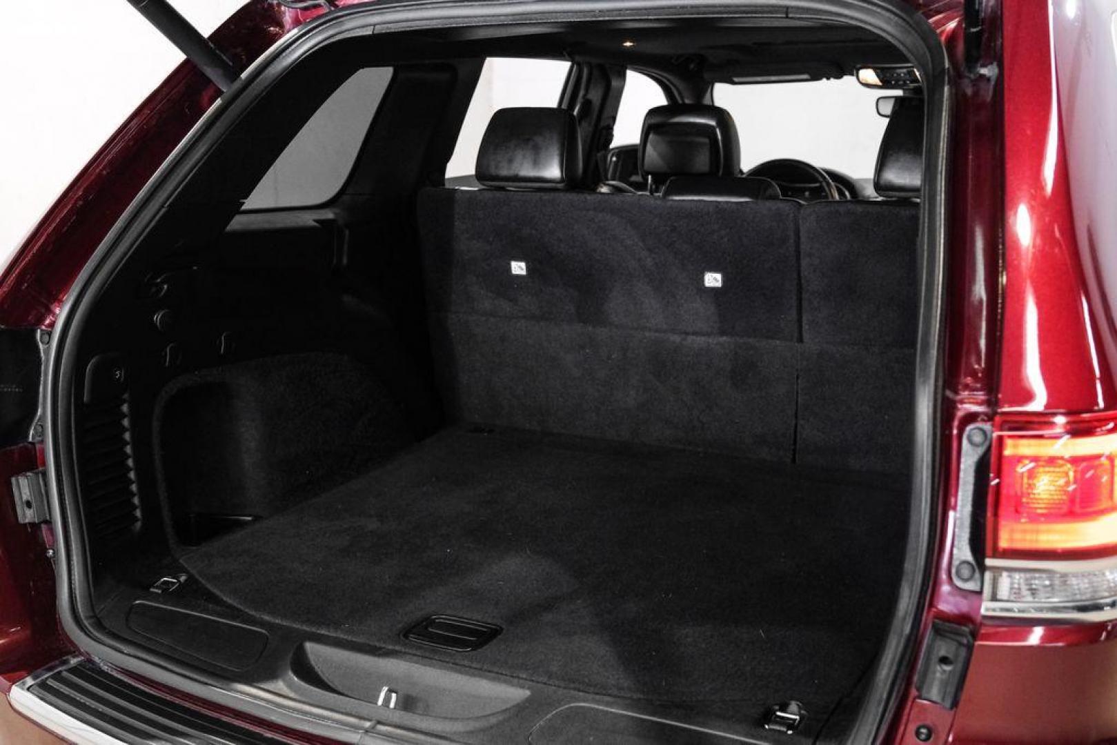 2020 Velvet Red Pearlcoat /Black Jeep Grand Cherokee Limited (1C4RJEBG7LC) with an 3.6L V6 24V VVT engine, Automatic transmission, located at 15300 Midway Rd., Addison, TX, 75001, (972) 702-0011, 32.958321, -96.838074 - Photo#56