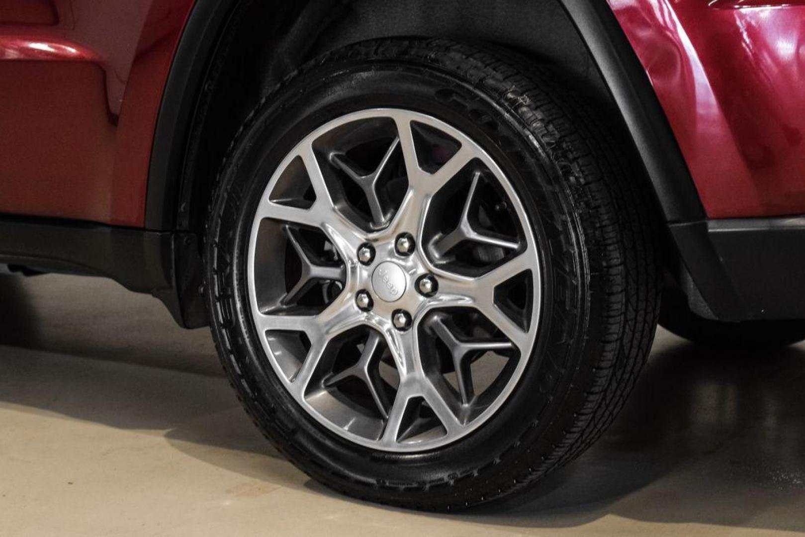 2020 Velvet Red Pearlcoat /Black Jeep Grand Cherokee Limited (1C4RJEBG7LC) with an 3.6L V6 24V VVT engine, Automatic transmission, located at 15300 Midway Rd., Addison, TX, 75001, (972) 702-0011, 32.958321, -96.838074 - Photo#59