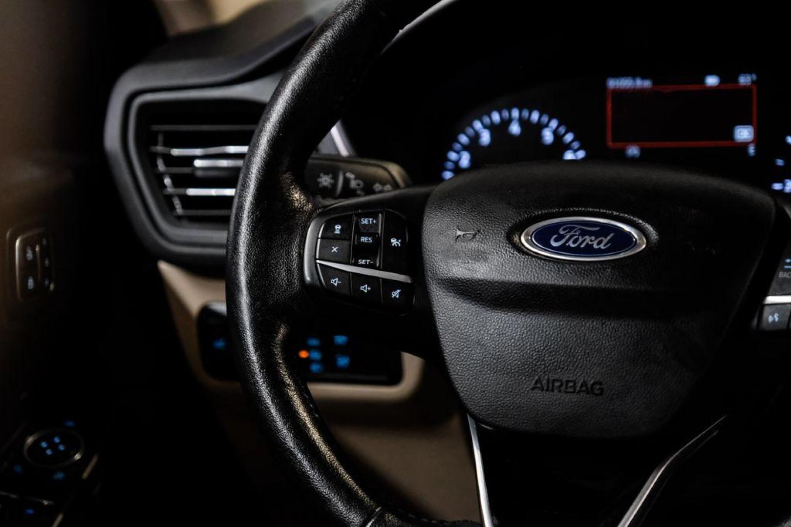 2020 Red Metallic /Sandstone Ford Escape SEL (1FMCU0H66LU) with an 1.5L EcoBoost engine, Automatic transmission, located at 15300 Midway Rd., Addison, TX, 75001, (972) 702-0011, 32.958321, -96.838074 - Photo#16