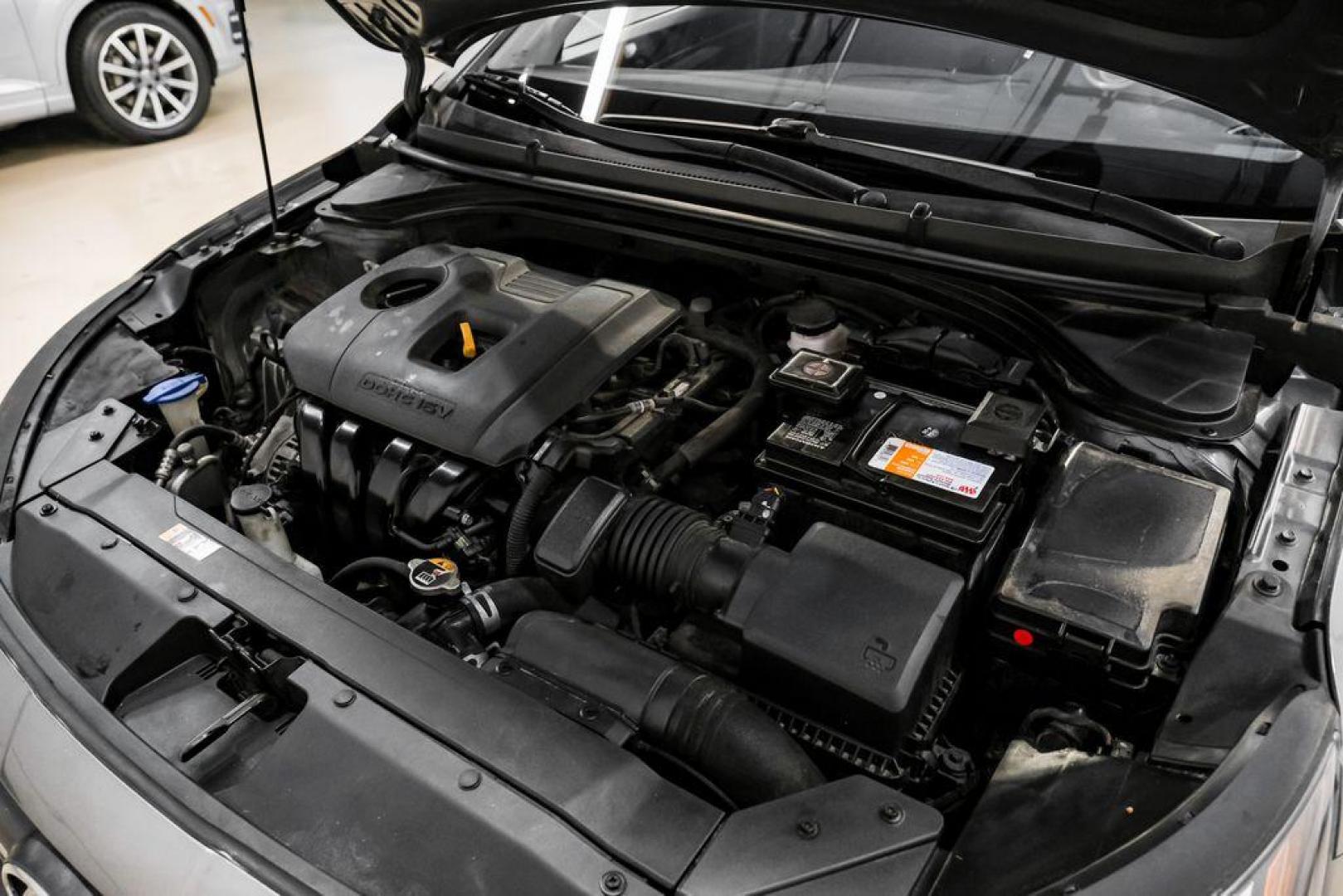 2020 Machine Gray /Black Hyundai Elantra SEL (5NPD84LFXLH) with an 2.0L 4-Cylinder DOHC 16V engine, CVT transmission, located at 15300 Midway Rd., Addison, TX, 75001, (972) 702-0011, 32.958321, -96.838074 - Photo#48