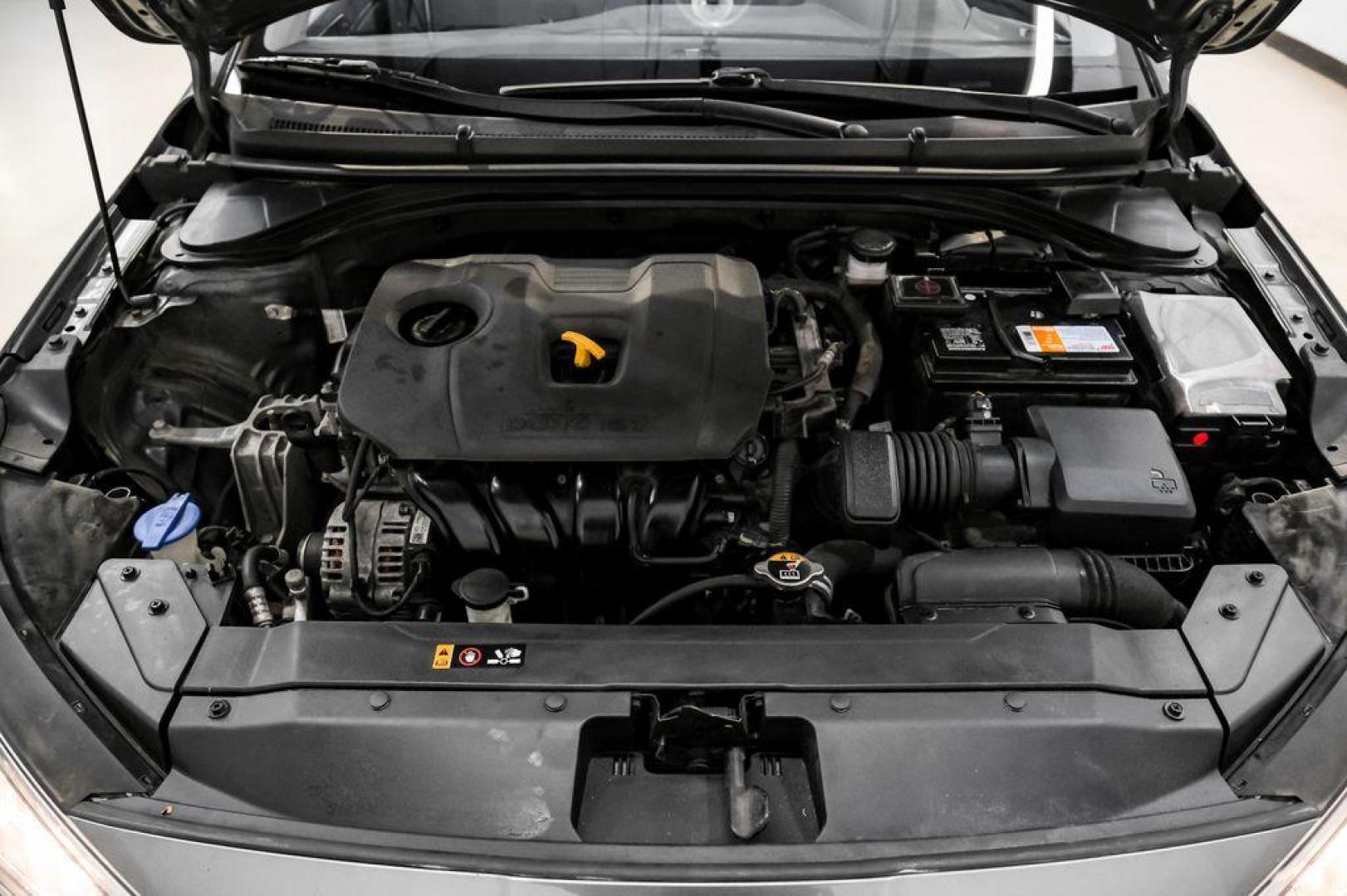 2020 Machine Gray /Black Hyundai Elantra SEL (5NPD84LFXLH) with an 2.0L 4-Cylinder DOHC 16V engine, CVT transmission, located at 15300 Midway Rd., Addison, TX, 75001, (972) 702-0011, 32.958321, -96.838074 - Photo#49