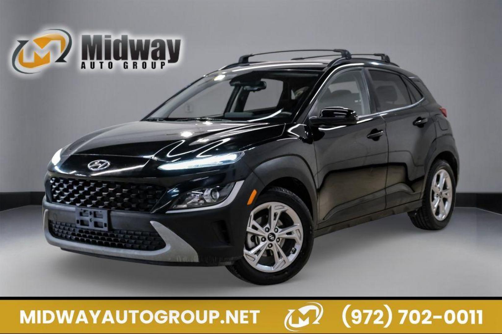 2022 Ultra Black /Black Hyundai Kona SEL (KM8K62AB1NU) with an 2.0L I4 MPI DOHC 16V LEV3-ULEV70 147hp engine, CVT transmission, located at 15300 Midway Rd., Addison, TX, 75001, (972) 702-0011, 32.958321, -96.838074 - Photo#0