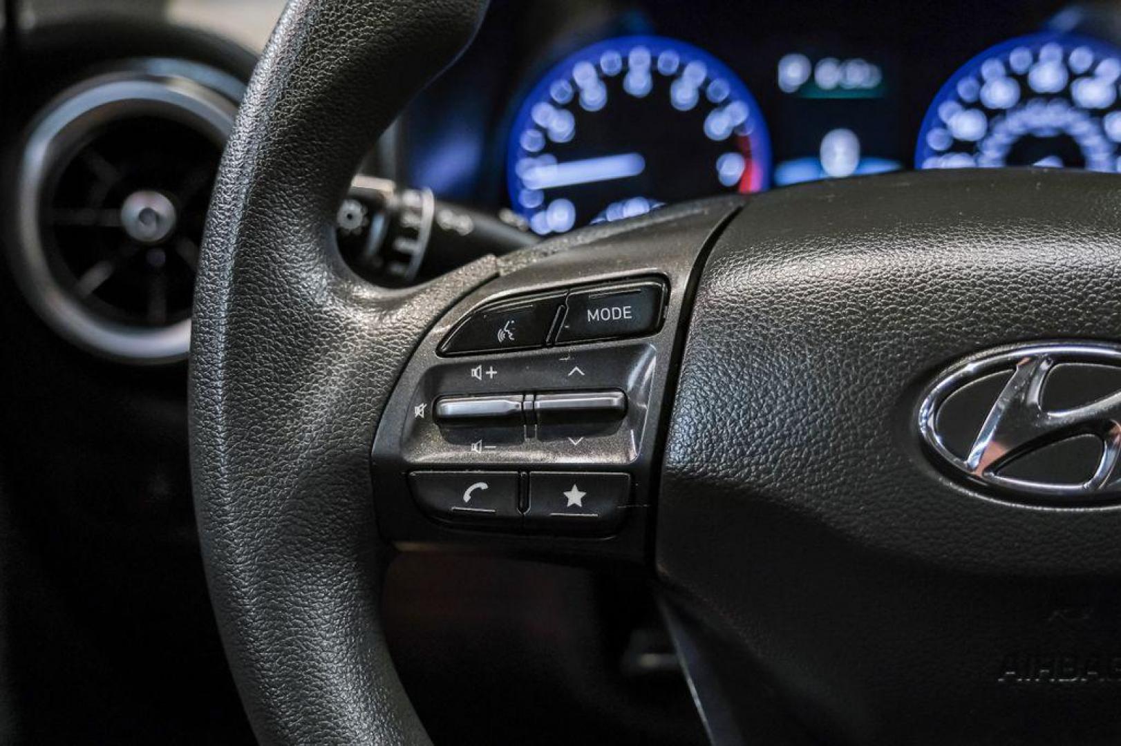 2022 Ultra Black /Black Hyundai Kona SEL (KM8K62AB1NU) with an 2.0L I4 MPI DOHC 16V LEV3-ULEV70 147hp engine, CVT transmission, located at 15300 Midway Rd., Addison, TX, 75001, (972) 702-0011, 32.958321, -96.838074 - Photo#17